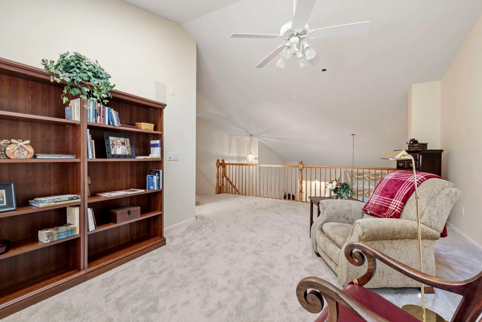 Property Slideshow image 19 of 28 | 16415 grandwood lake dr, Crest Hill, IL, 60403