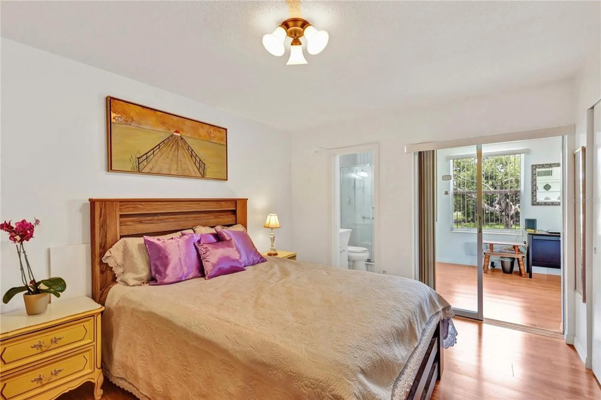 Property Slideshow image 20 of 38 | 2463 brazilia dr apt 31, Clearwater, FL, 33763