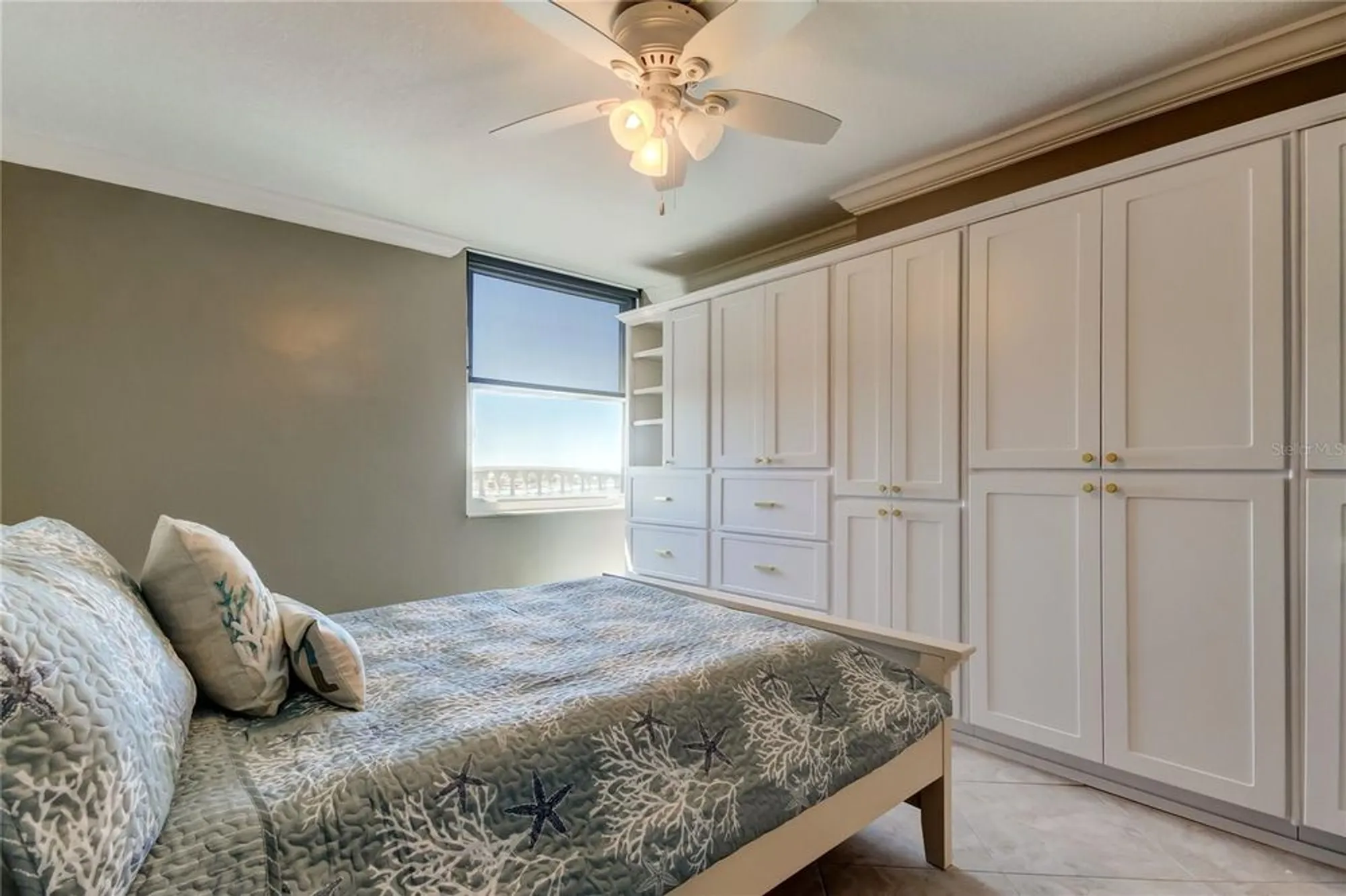 Property Slideshow image 12 of 28 | 6265 sun blvd apt 806, St Petersburg, FL, 33715