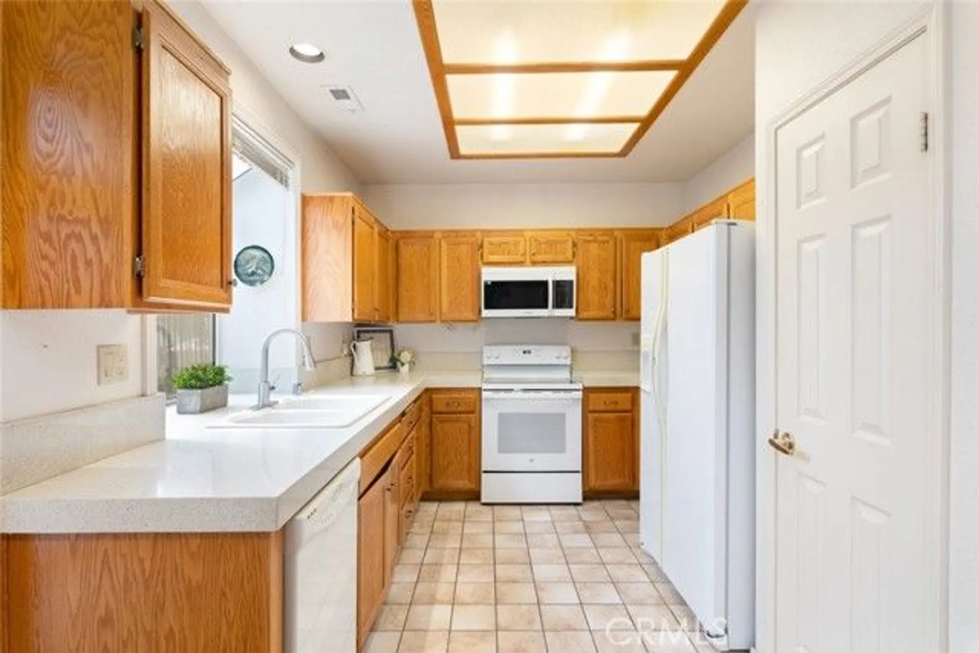 Property Slideshow image 15 of 56 | 40493 via estrada, Murrieta, CA, 92562