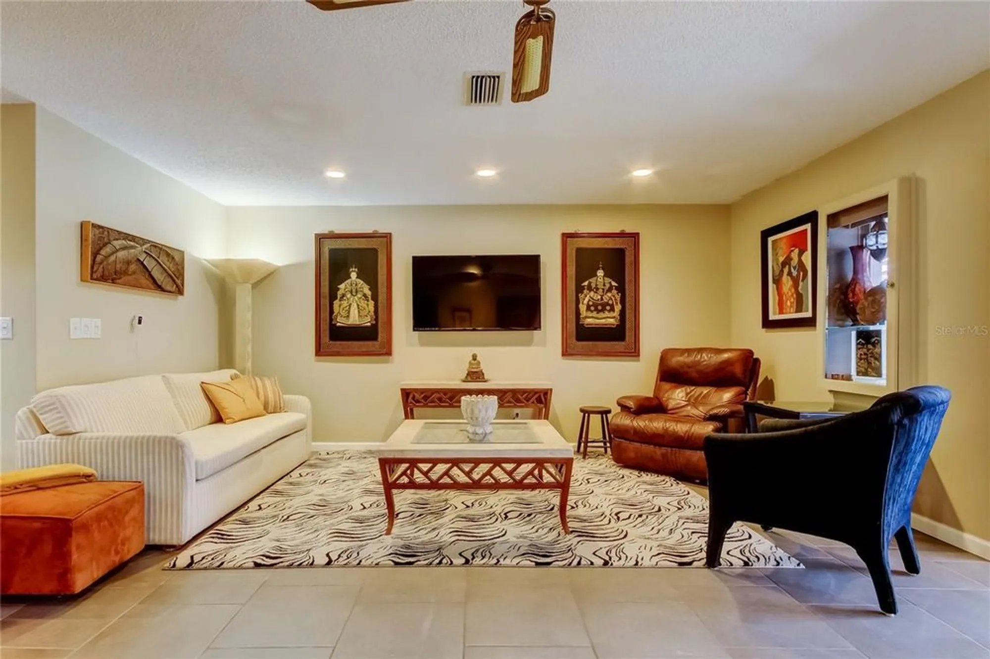 Property Slideshow image 19 of 77 | 329 club manor dr, Sun City Center, FL, 33573