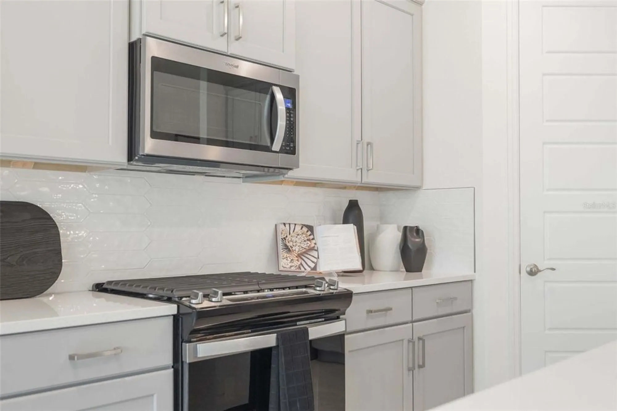 Property Slideshow image 18 of 36 | 3972 kennebunk loop, Mount Dora, FL, 32757