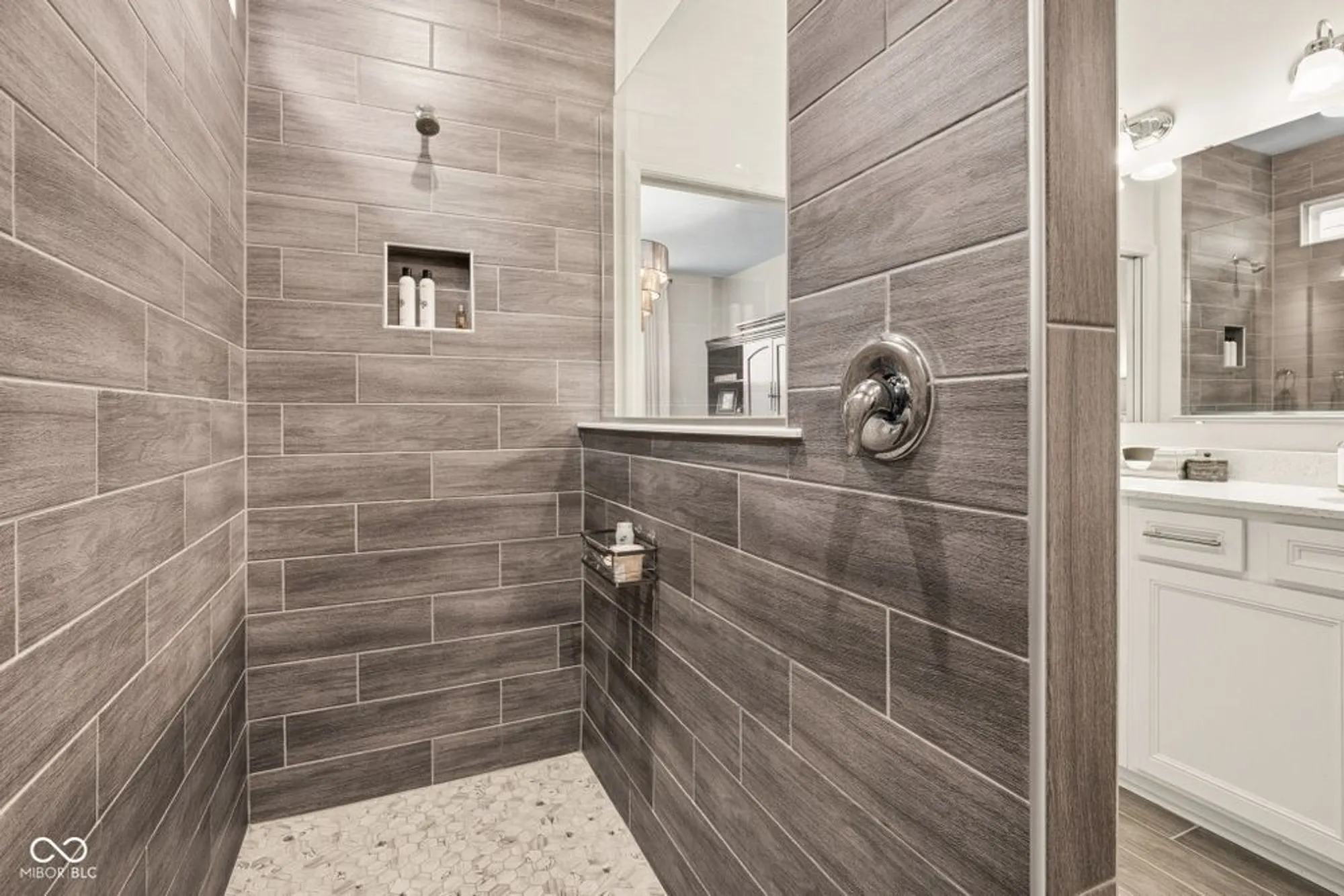 Property Slideshow image 42 of 73 | 2635 ruffian dr, Westfield, IN, 46074