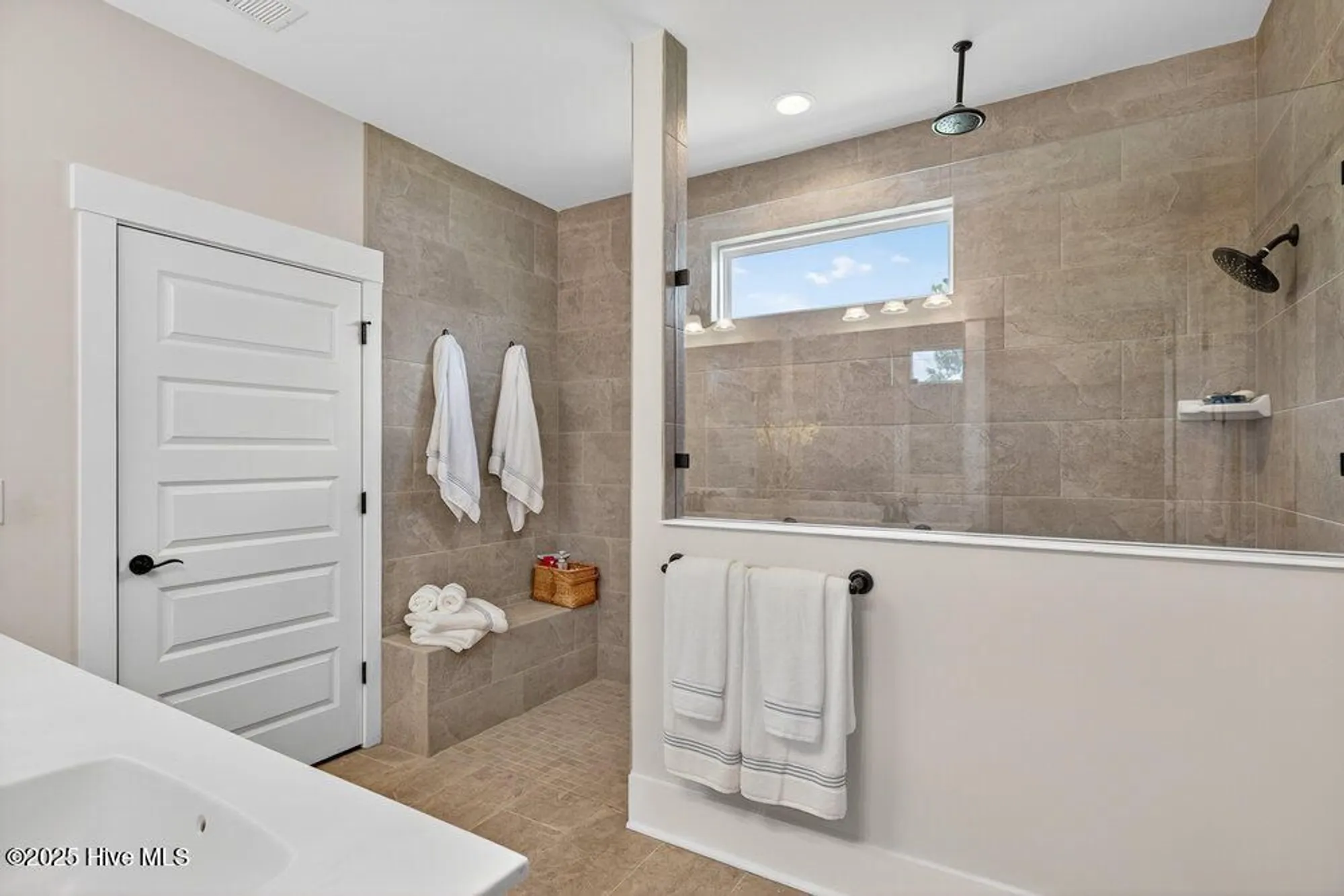 Property Slideshow image 21 of 54 | 452 deveraux dr, Wilmington, NC, 28412