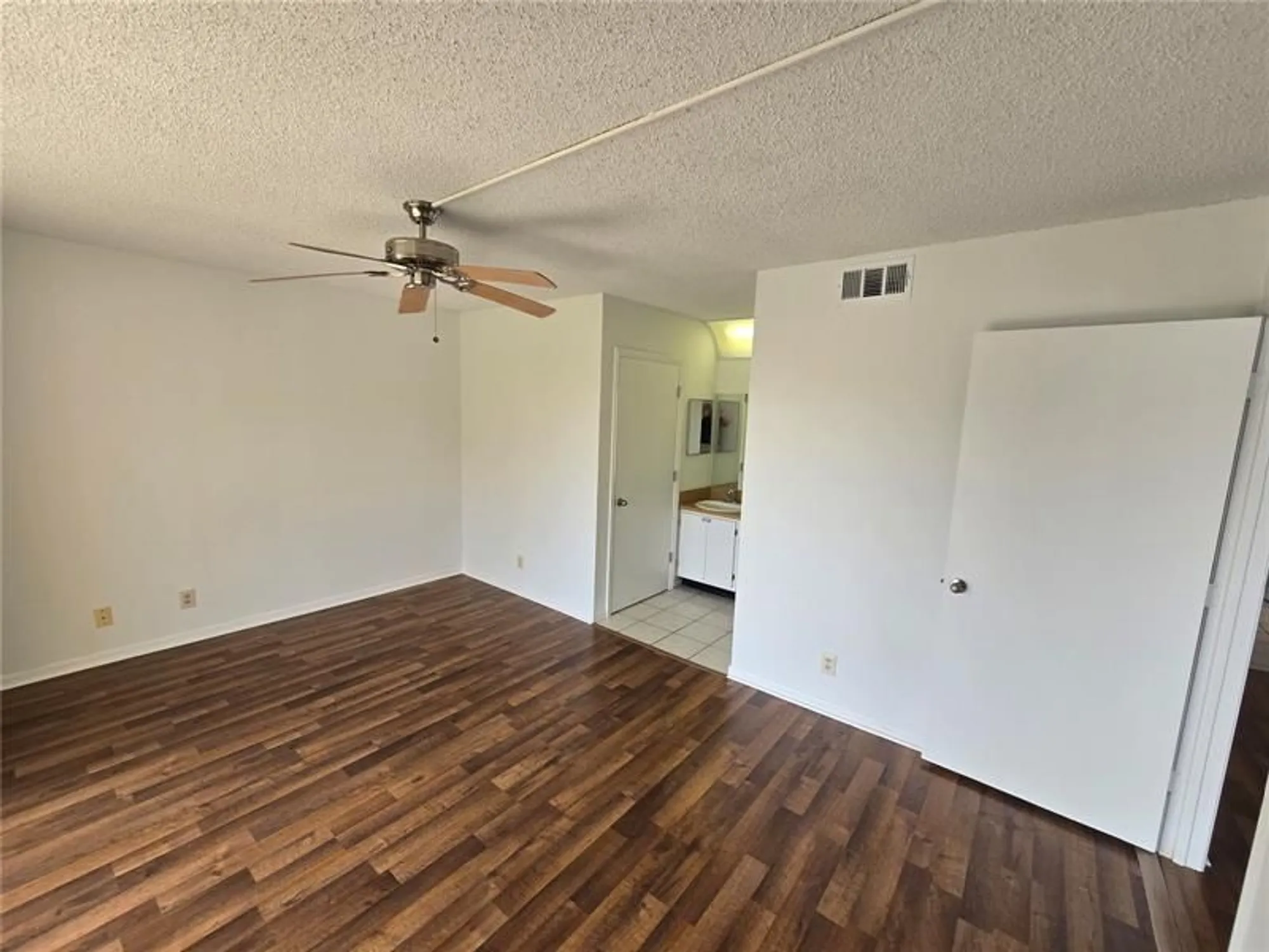Property Slideshow image 12 of 31 | 6890 royal palm blvd 211h, Margate, FL, 33063