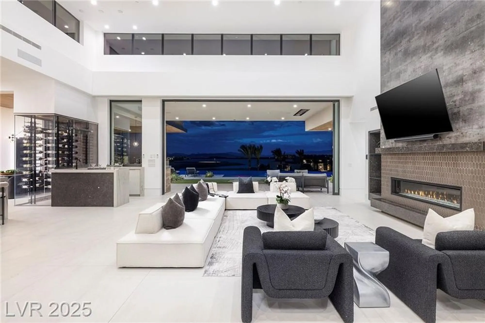 Property Slideshow image 21 of 66 | 12 rainbow point pl, Henderson, NV, 89011
