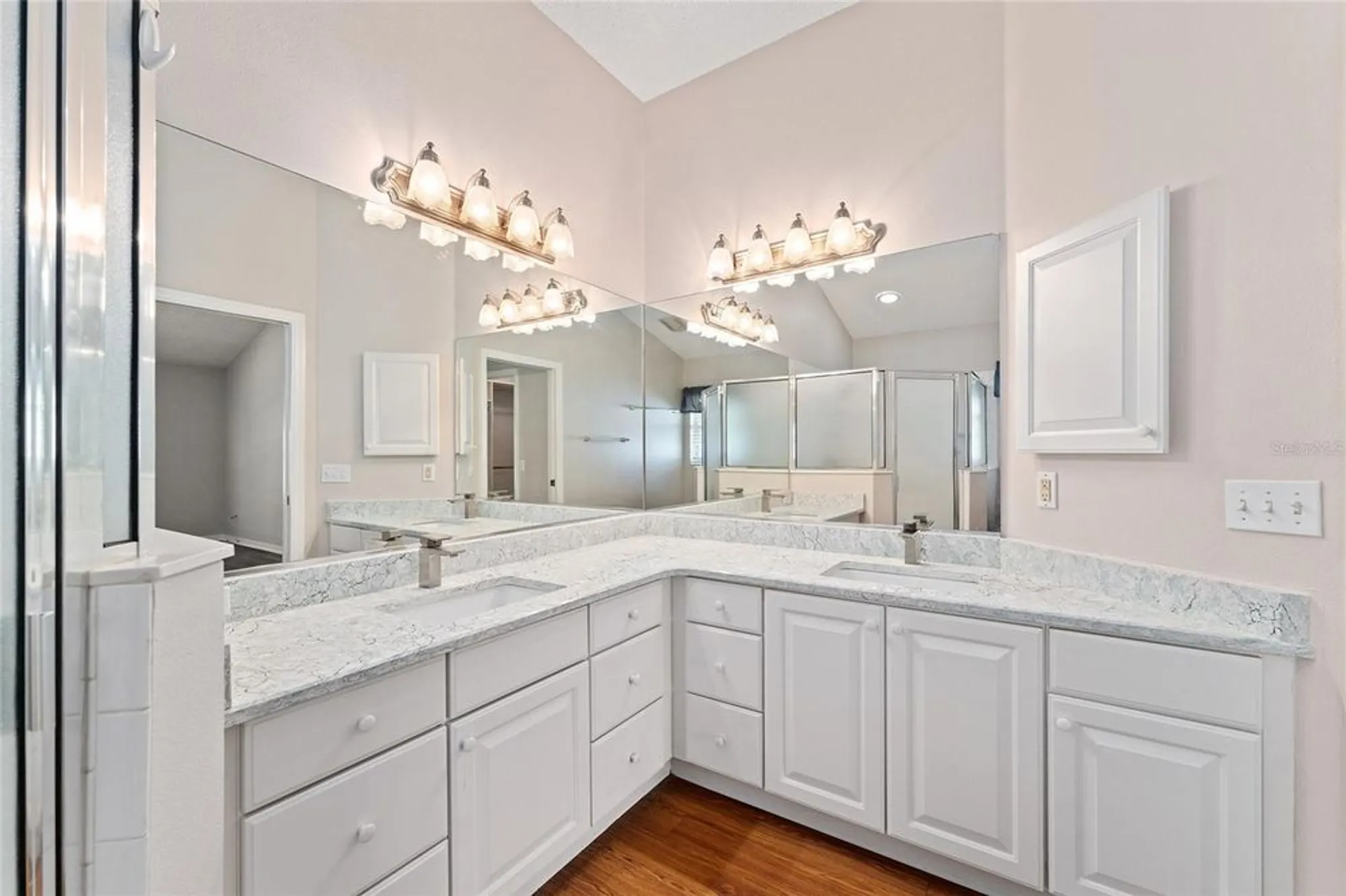 Property Slideshow image 33 of 50 | 2461 merida cir, The Villages, FL, 32162