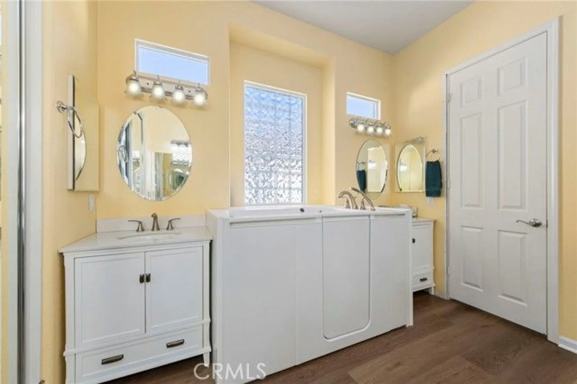 Property Slideshow image 9 of 27 | 24460 lupine ln, Corona, CA, 92883