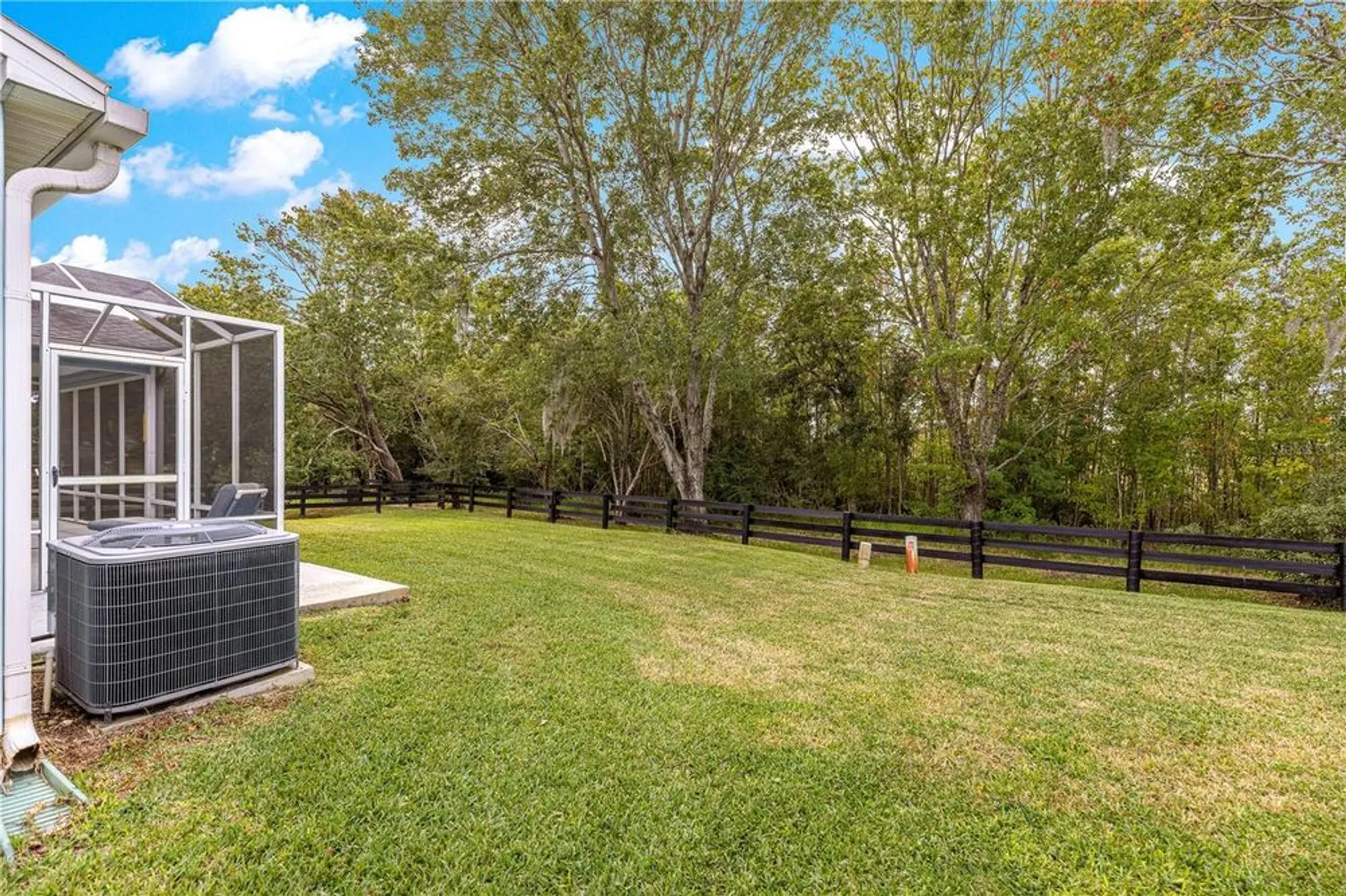 Property Slideshow image 32 of 44 | 334 juarez way, The Villages, FL, 32159