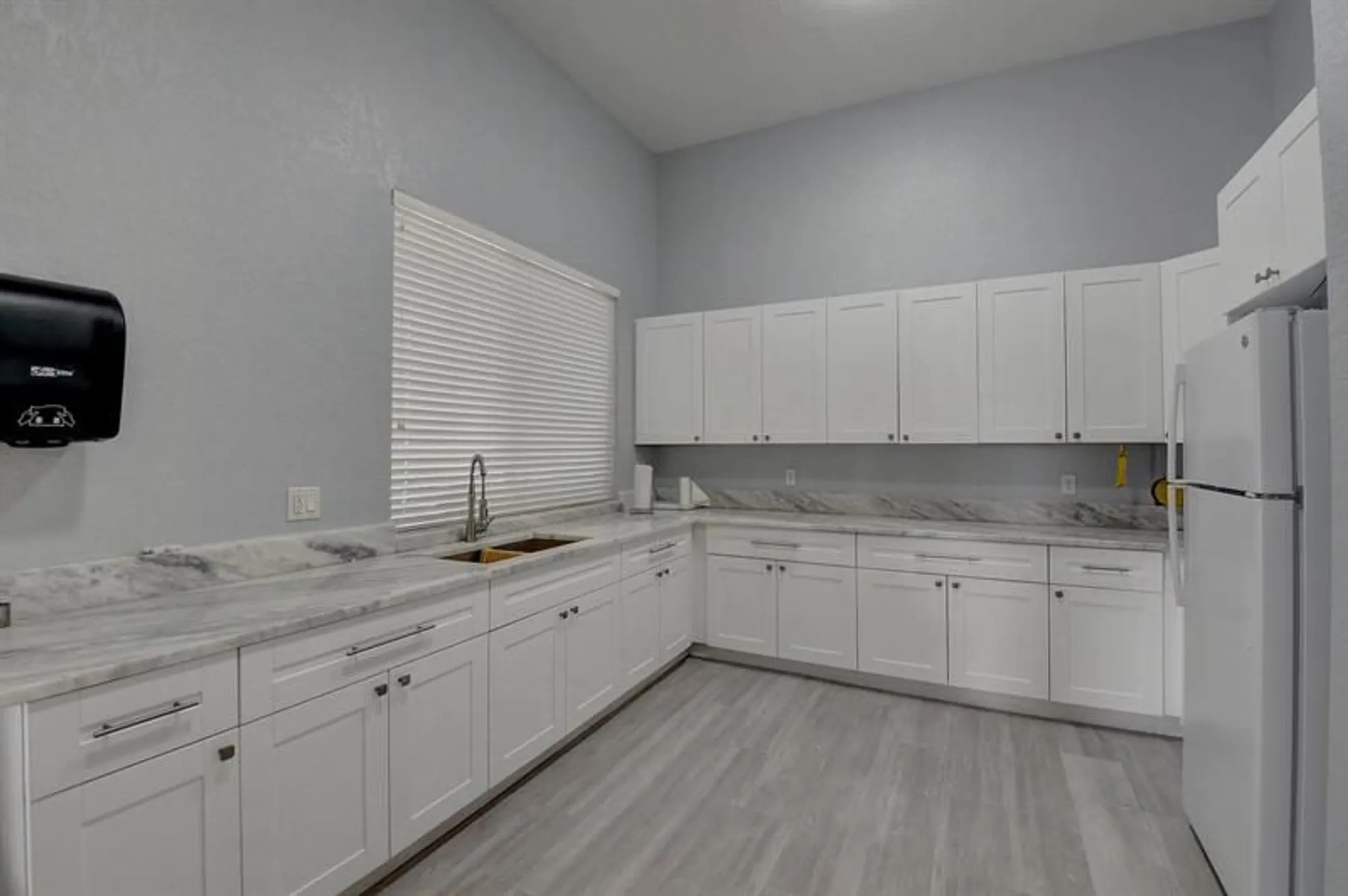 Property Slideshow image 51 of 62 | 5891 royal isles blvd, Boynton Beach, FL, 33437