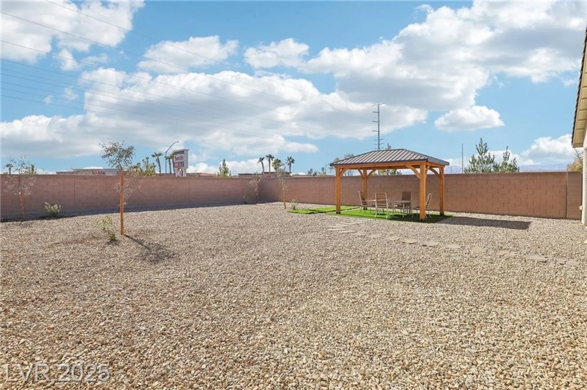 Property Slideshow image 27 of 41 | 2255 woodbluff ave, North Las Vegas, NV, 89086