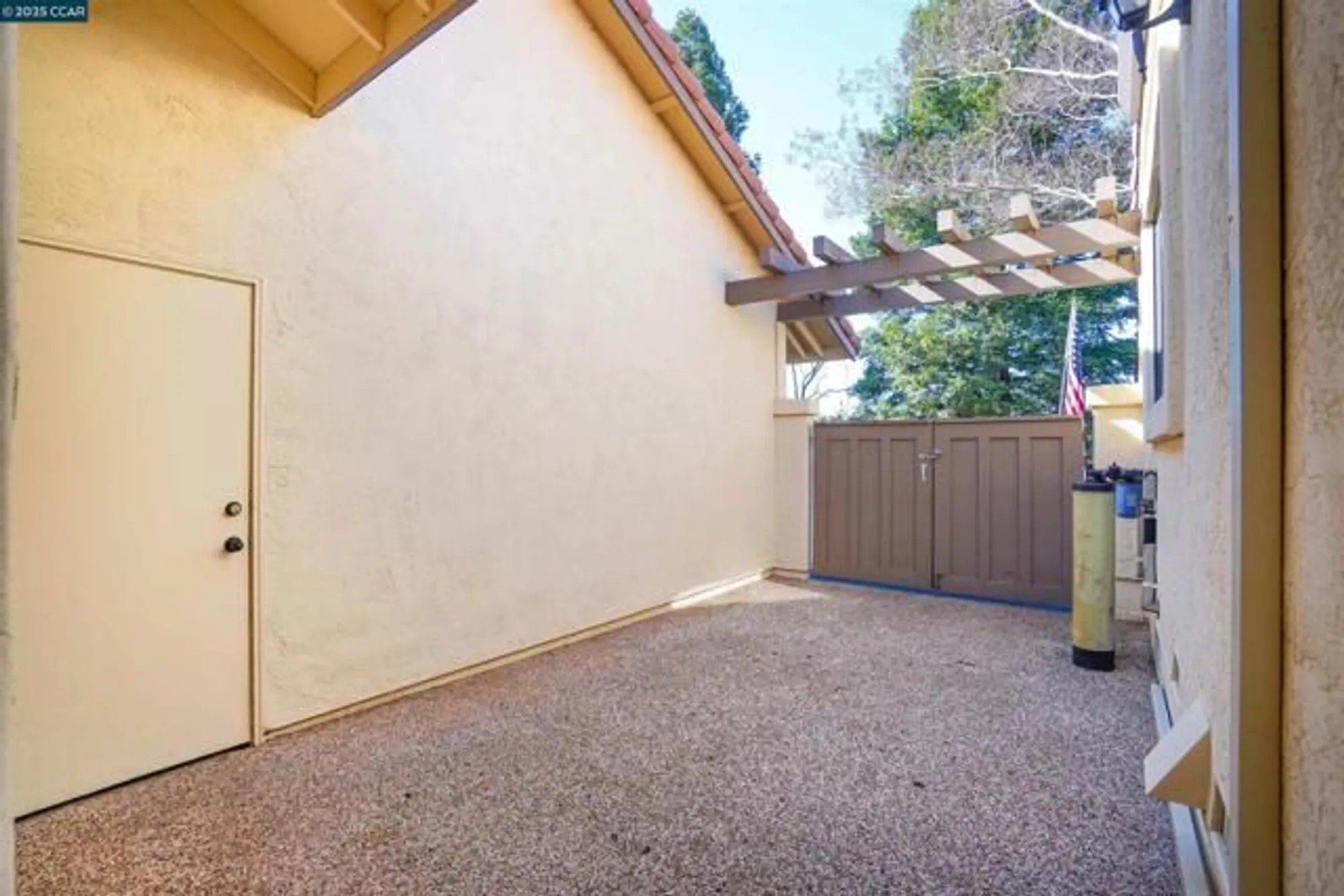 Property Slideshow image 24 of 26 | 11 fountain grove cir, Napa, CA, 94558