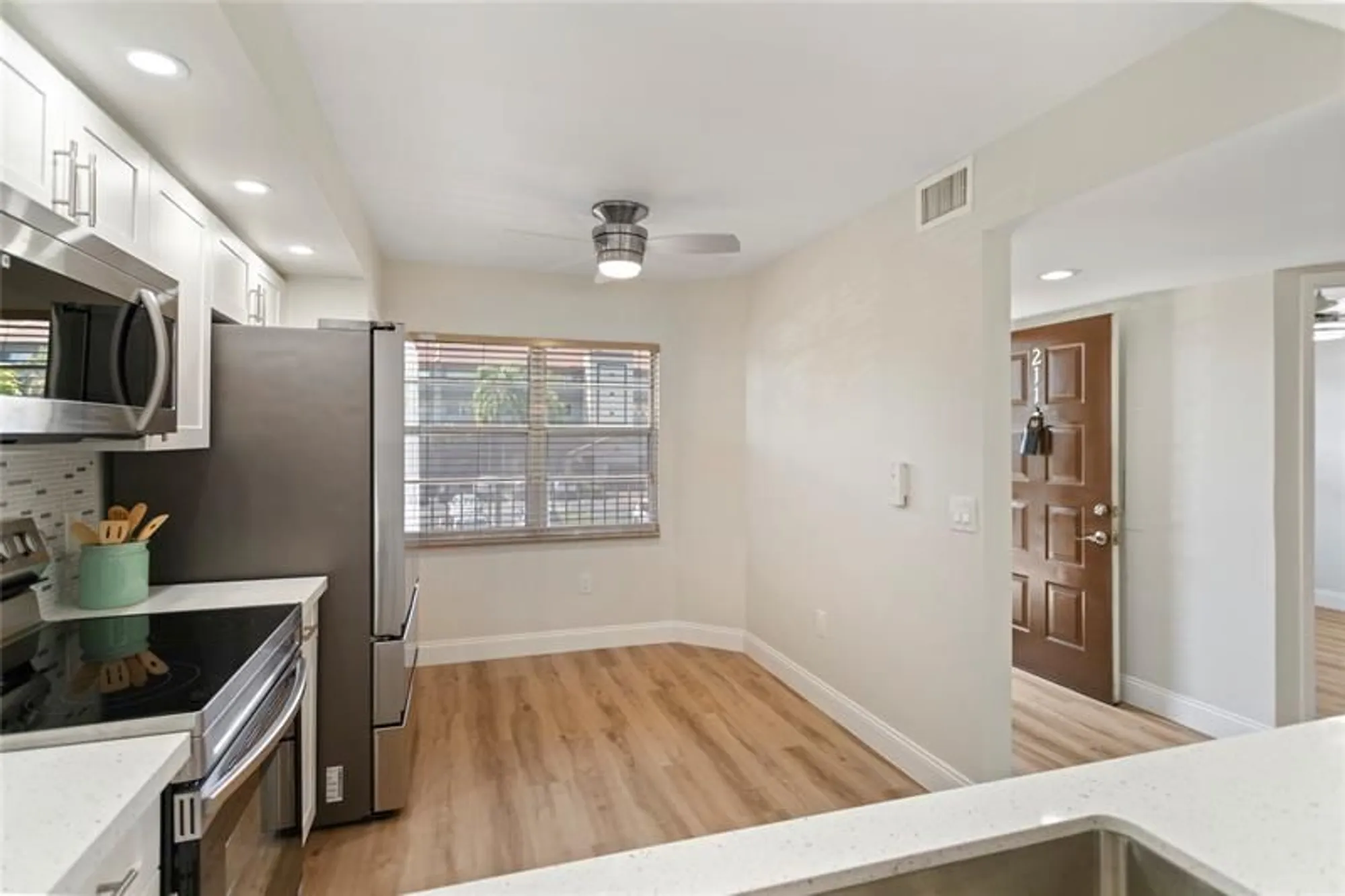 Property Slideshow image 9 of 50 | 1501 sw 131st way p211, Pembroke Pines, FL, 33027