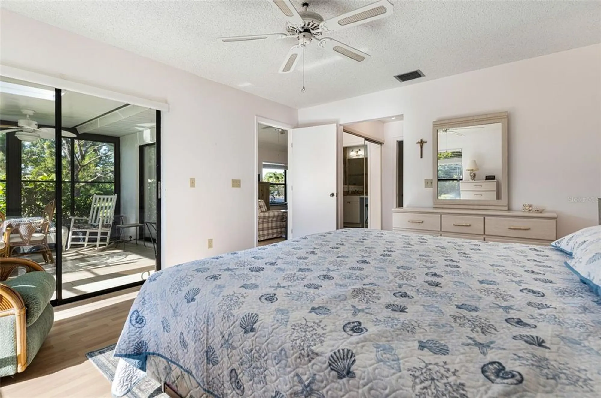 Property Slideshow image 13 of 33 | 3041 matecumbe key rd 4, Punta Gorda, FL, 33955