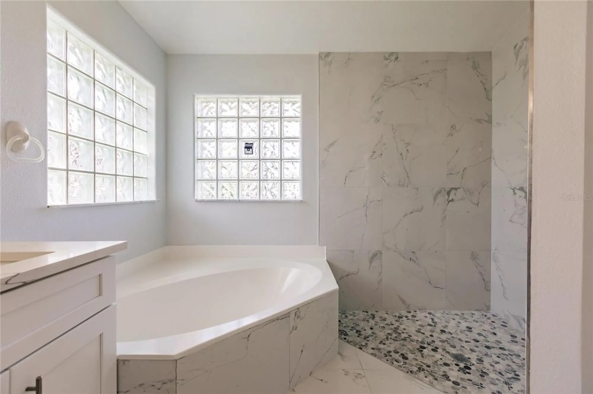 Property Slideshow image 20 of 46 | 1304 islamorada blvd, Punta Gorda, FL, 33955