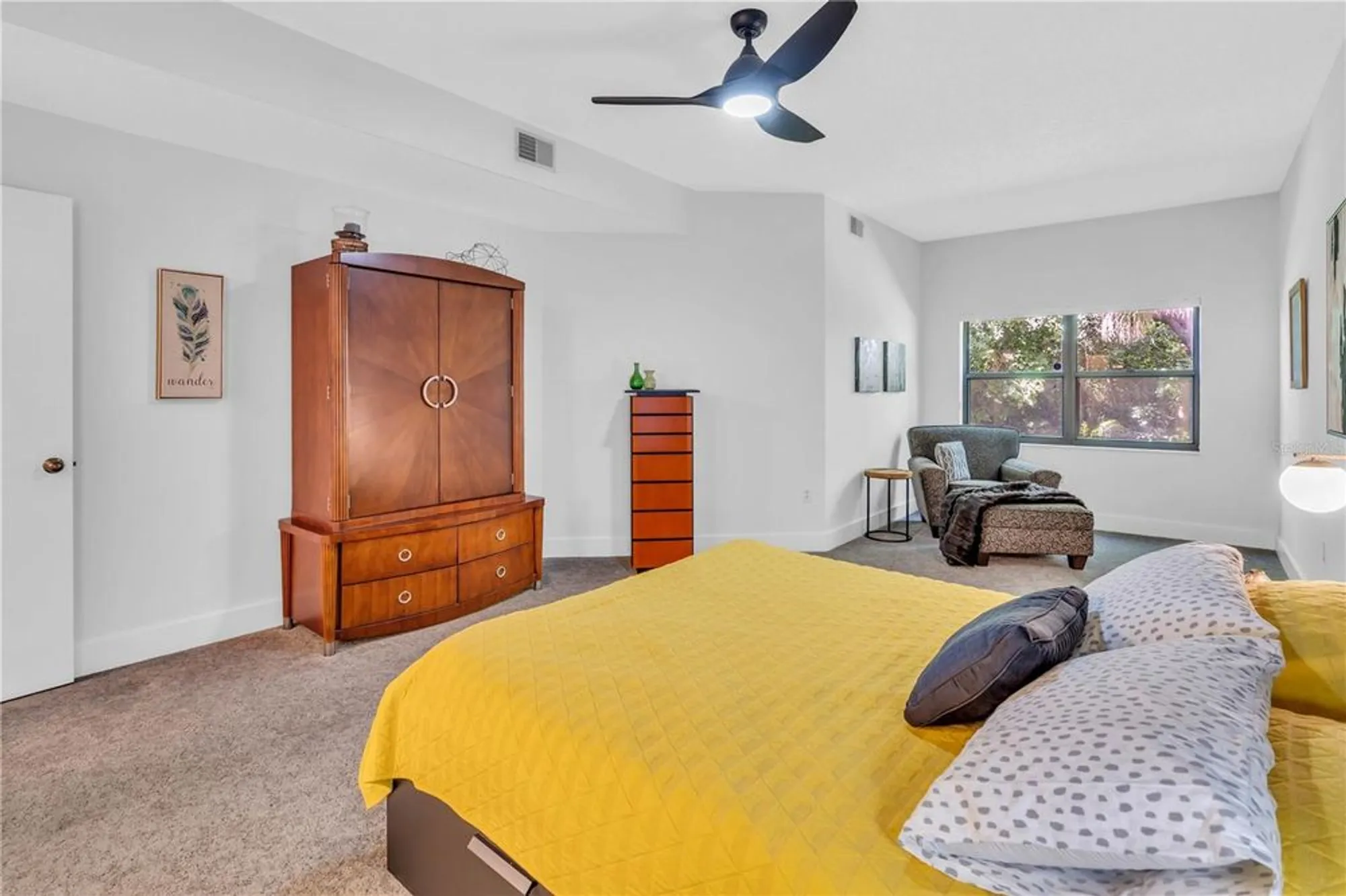 Property Slideshow image 20 of 44 | 1720 starling dr 103, Sarasota, FL, 34231