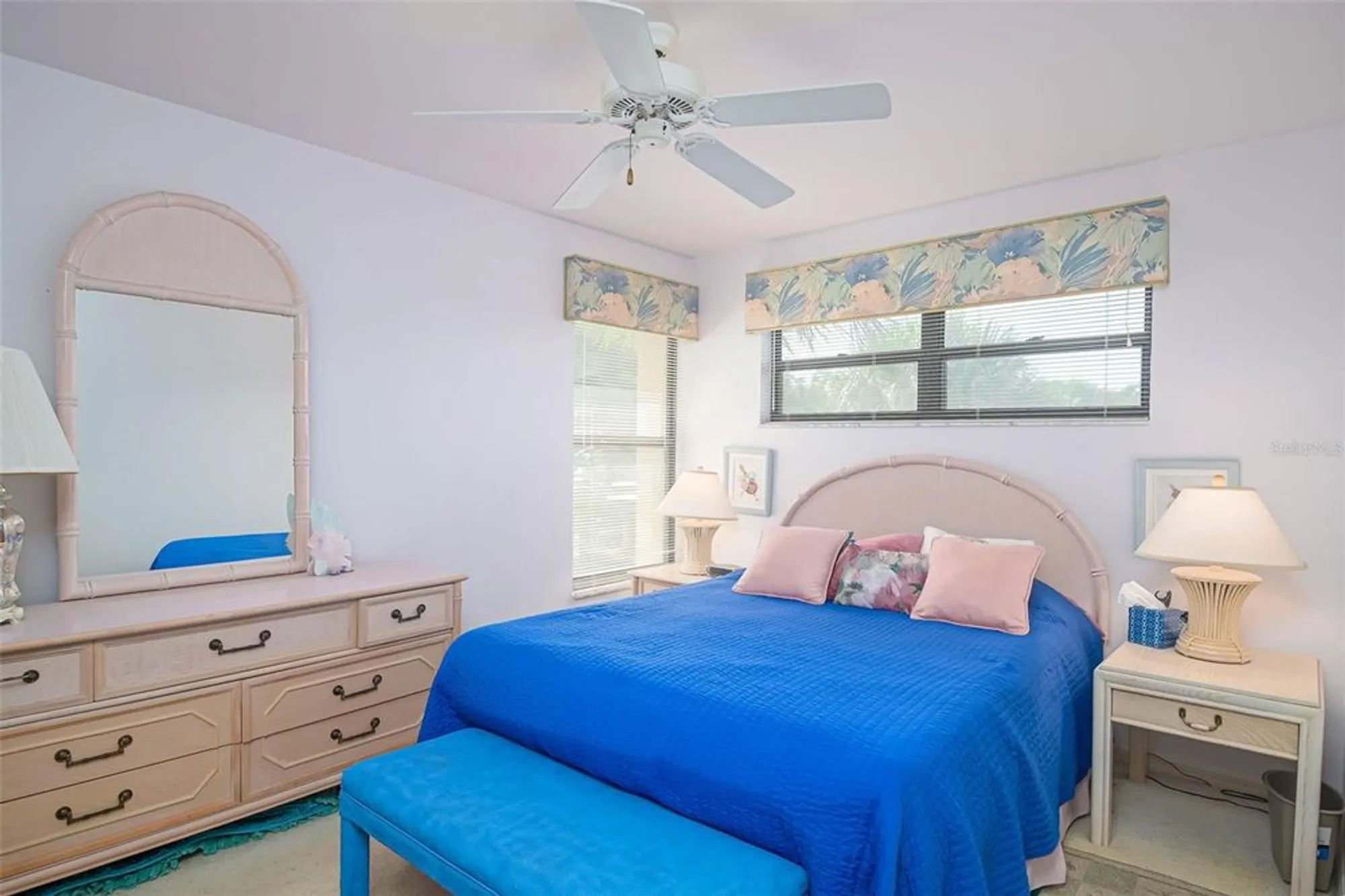 Property Slideshow image 21 of 30 | 5845 trailwinds dr 531, Fort Myers, FL, 33907