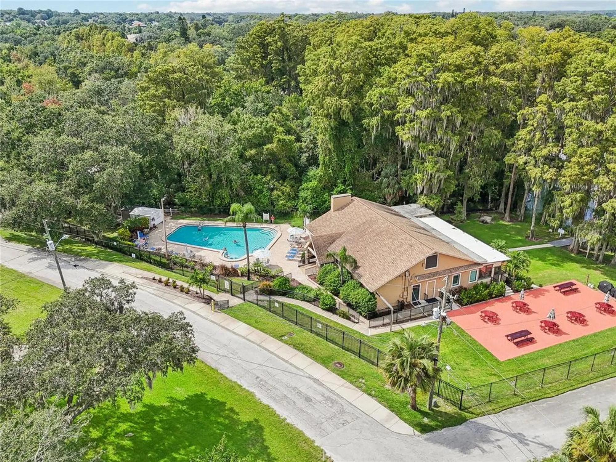 Property Slideshow image 78 of 96 | 2880 doone cir, Palm Harbor, FL, 34684