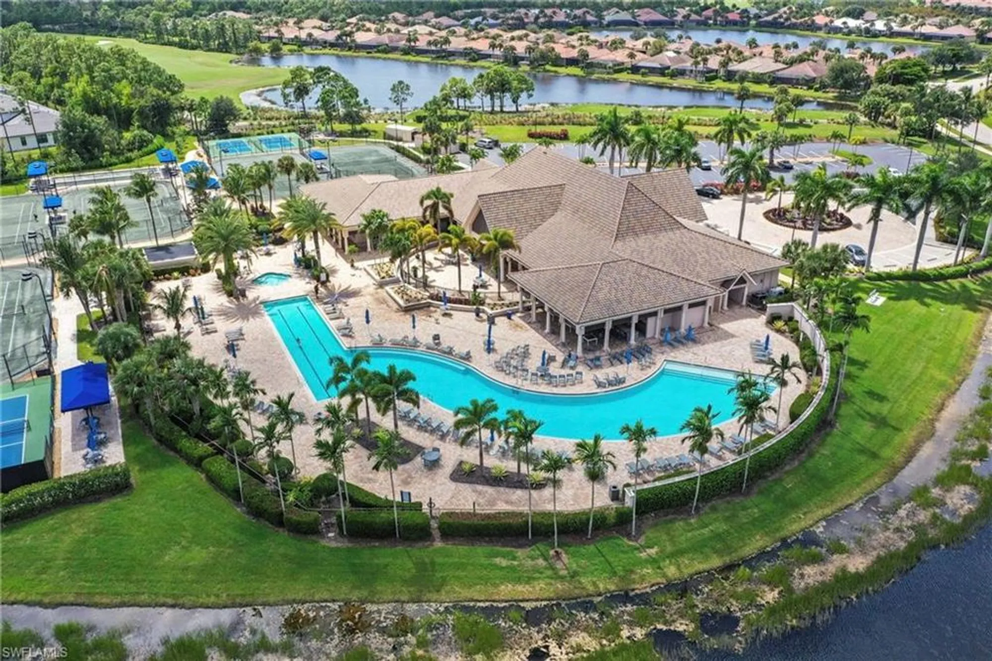 Property Slideshow image 29 of 35 | 10231 glastonbury cir 101, Fort Myers, FL, 33913