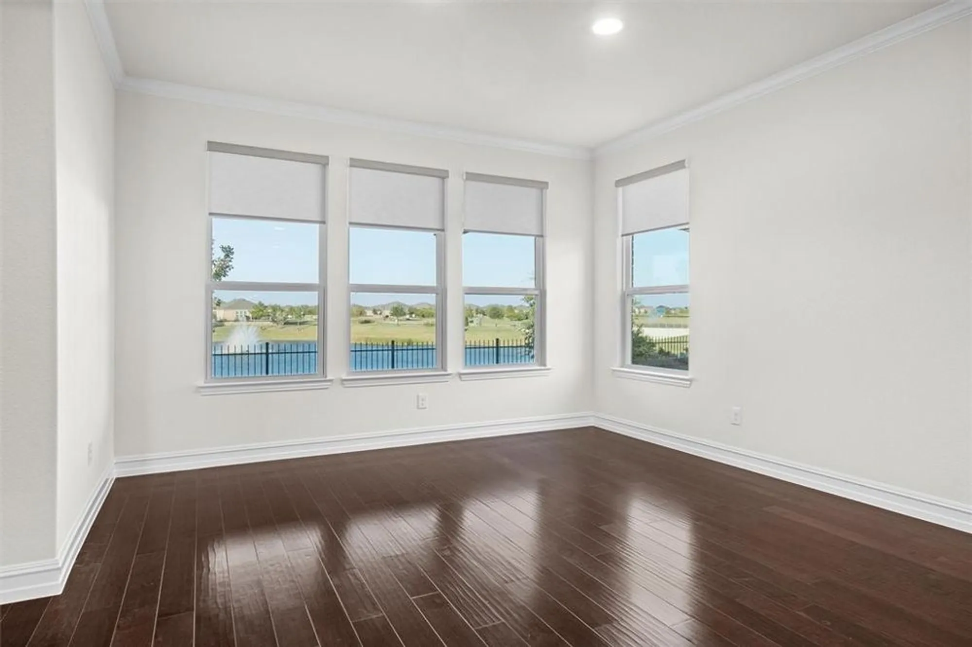 Property Slideshow image 6 of 38 | 2112 vista creek dr, Frisco, TX, 75036