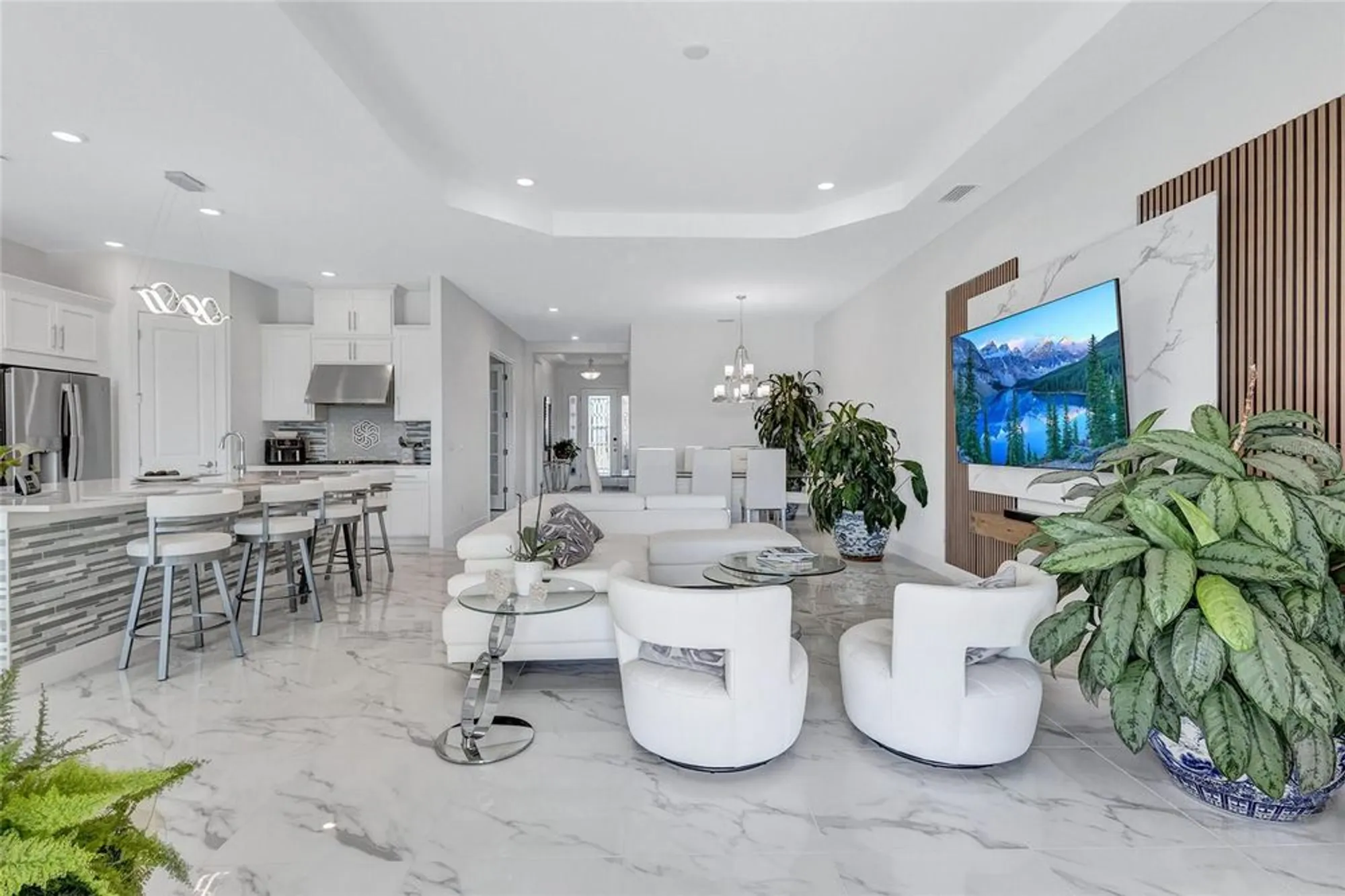 Property Slideshow image 10 of 56 | 6203 grandview hill ct, Bradenton, FL, 34203