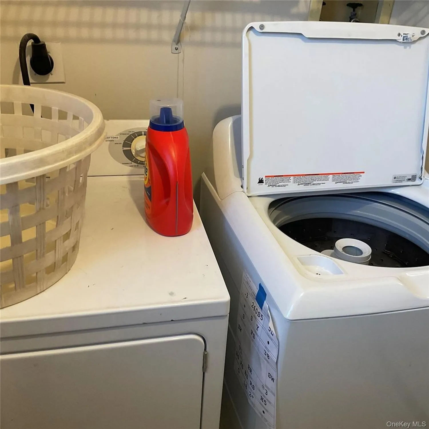 Property Slideshow image 20 of 24 | 409 village cir, Manorville, NY, 11949