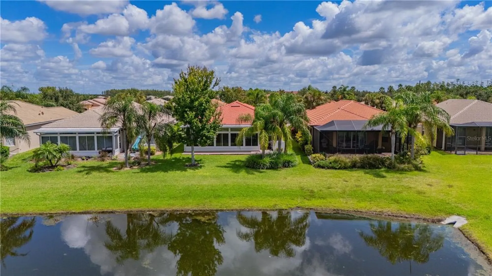 Property Slideshow image 29 of 49 | 15931 golden lakes dr, Wimauma, FL, 33598