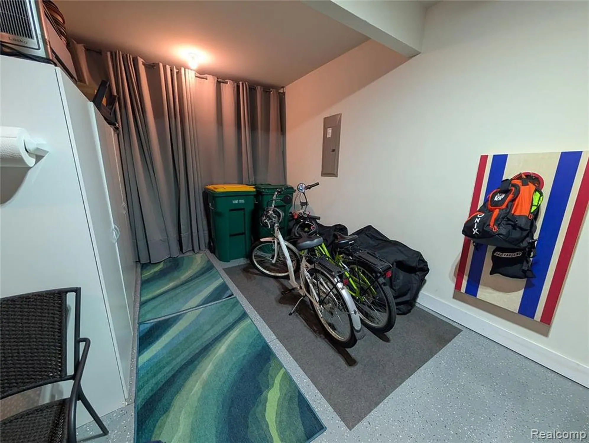 Property Slideshow image 41 of 51 | 27176 walloon way, Brownstown Twp, MI, 48134