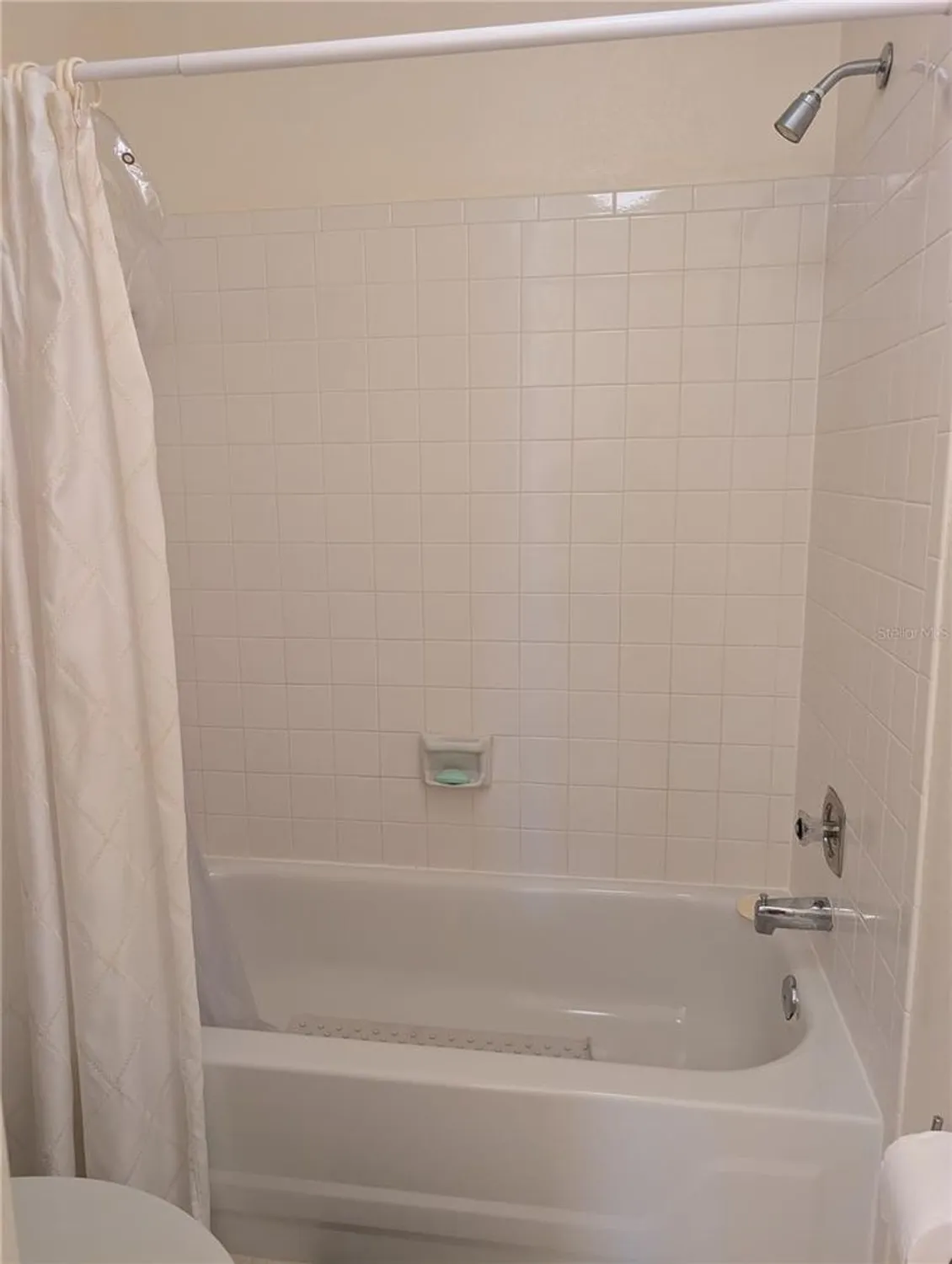 Property Slideshow image 12 of 55 | 9220 36th way n # 6, Pinellas Park, FL, 33782