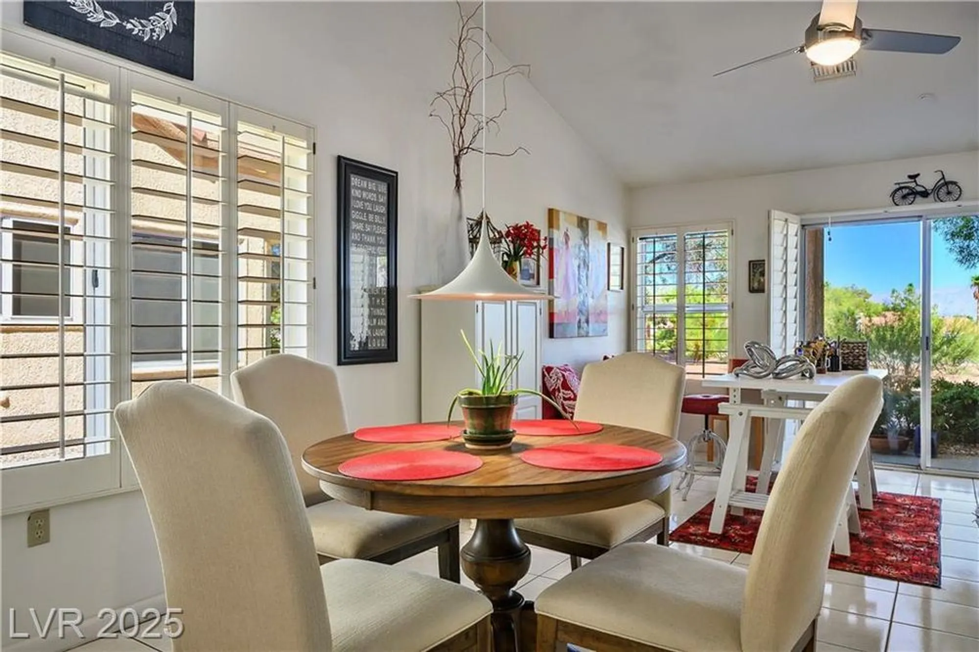 Property Slideshow image 11 of 63 | 9012 sundial dr, Las Vegas, NV, 89134
