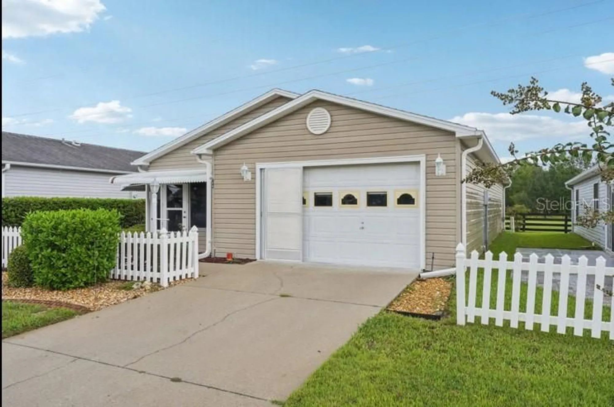 Property Slideshow image 3 of 32 | 1649 campos dr, The Villages, FL, 32162