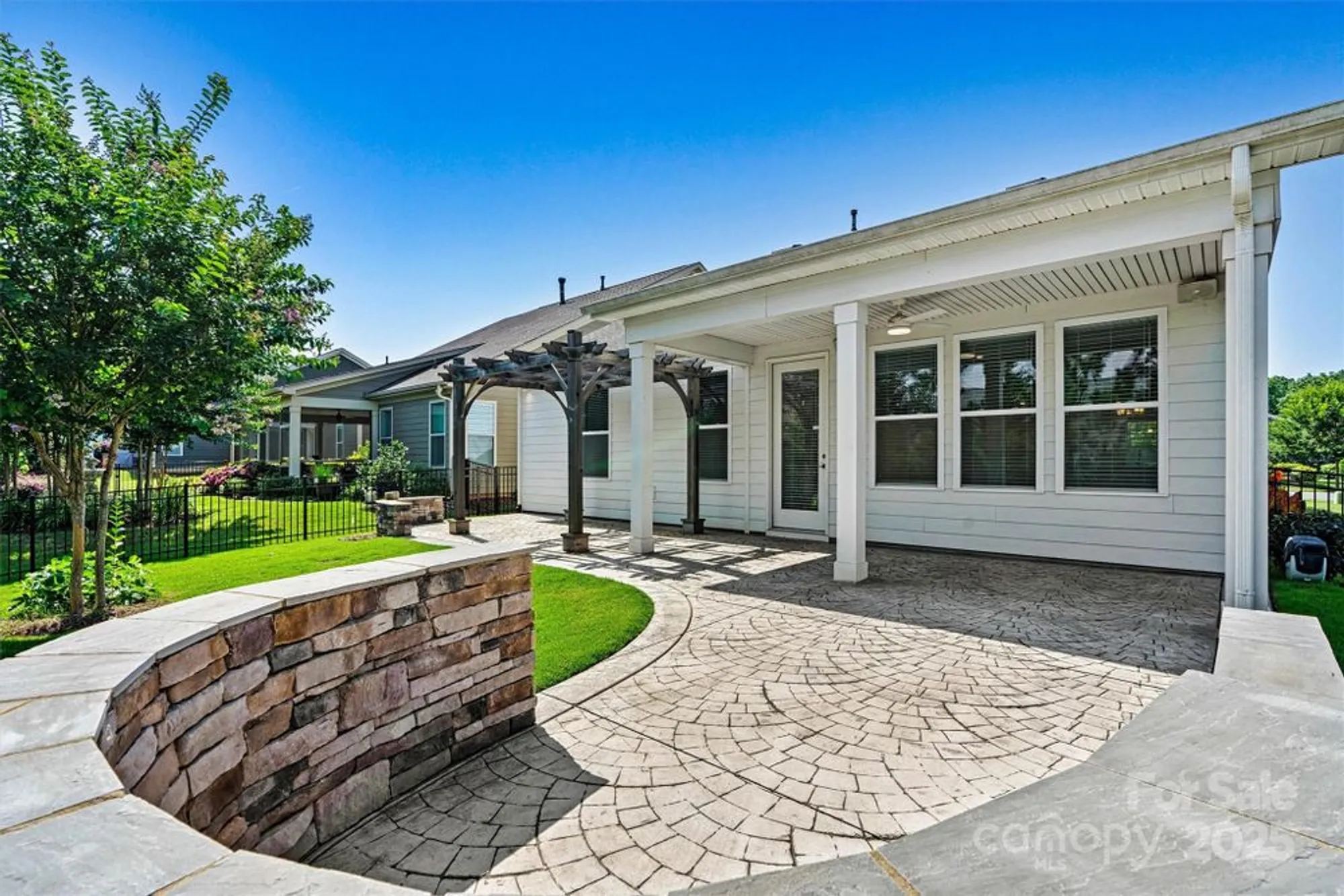 Property Slideshow image 34 of 47 | 7315 surprise ct, Charlotte, NC, 28215