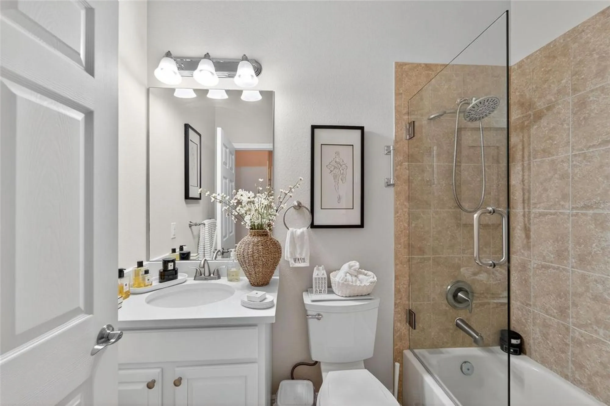 Property Slideshow image 32 of 52 | 210 latitude pl, Apollo Beach, FL, 33572