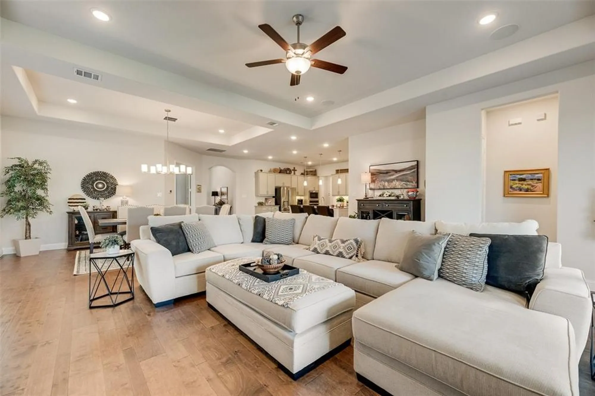 Property Slideshow image 16 of 39 | 2725 cumberland, The Colony, TX, 75056