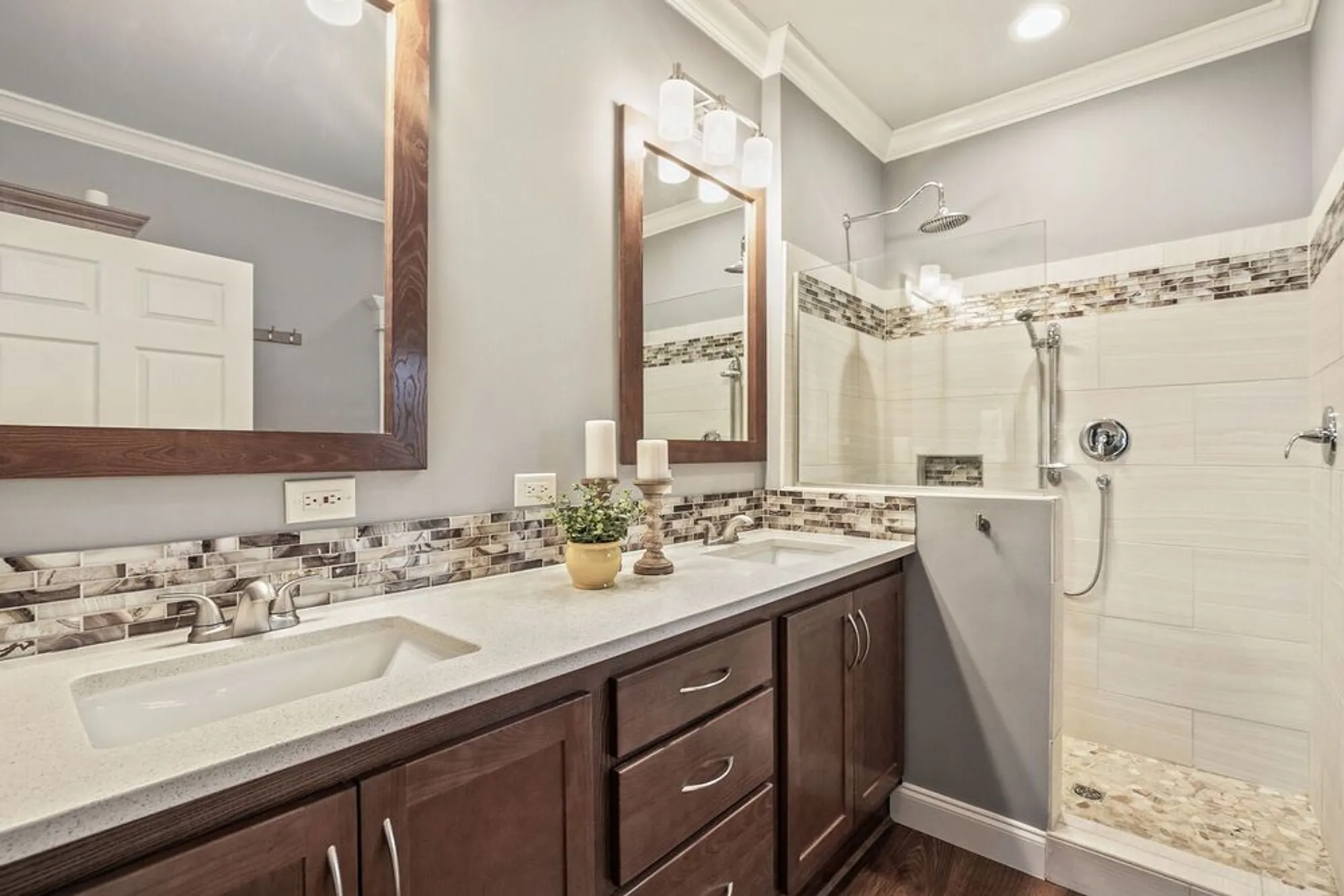 Property Slideshow image 9 of 17 | 1412 scenic vw, Grayslake, IL, 60030