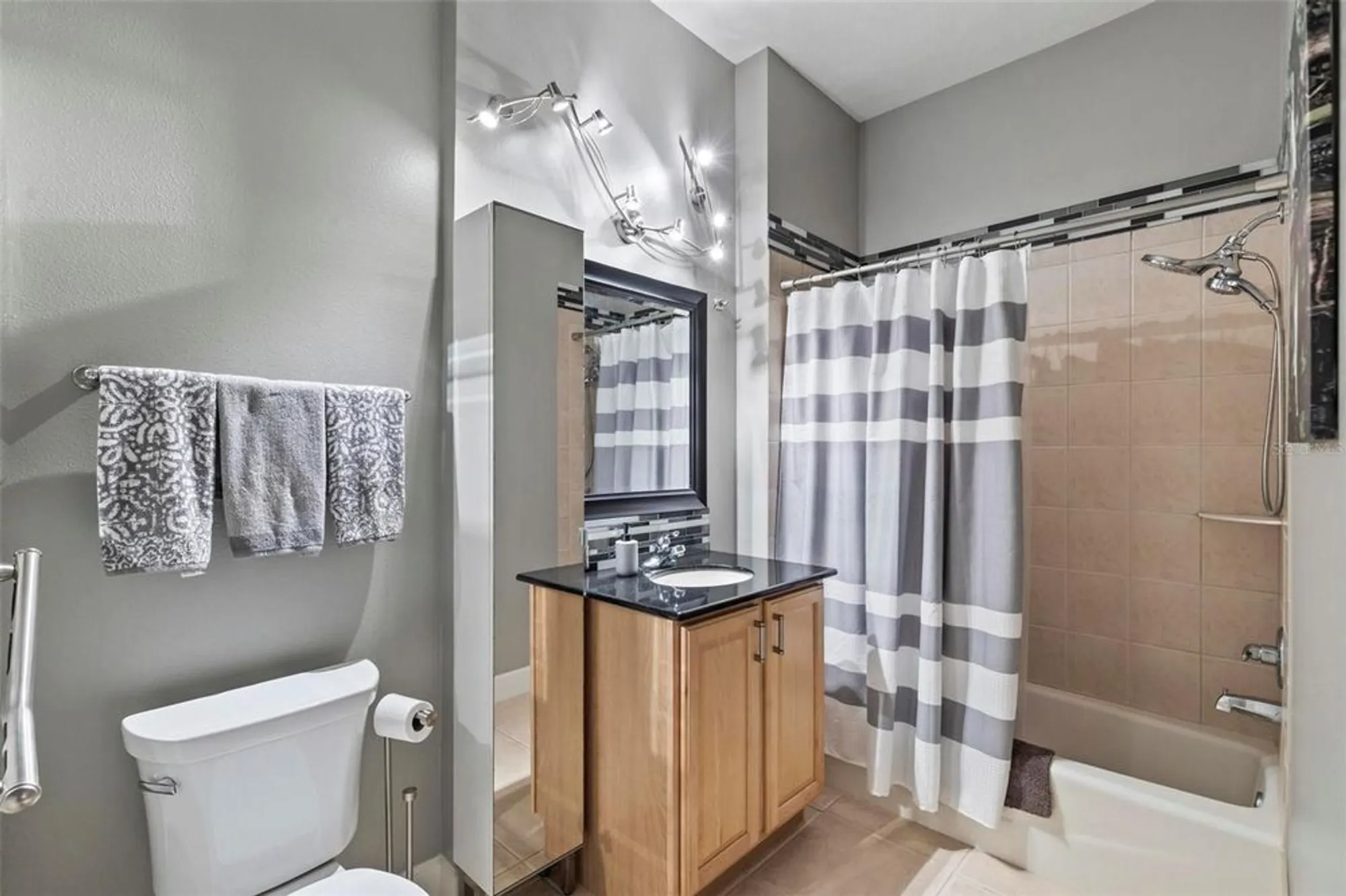 Property Slideshow image 55 of 59 | 200 riverfront dr d302, Palm Coast, FL, 32137