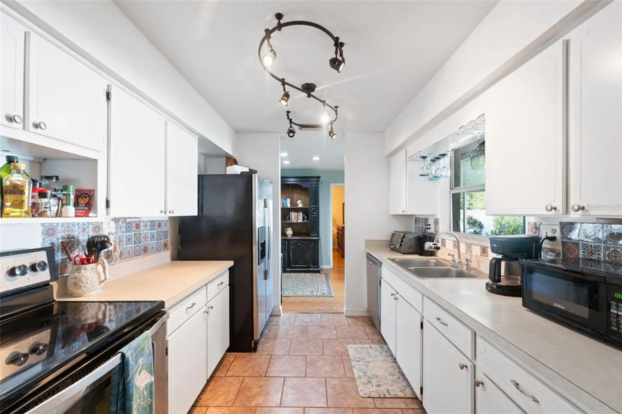 Property Slideshow image 5 of 40 | 766 anchorage ln, Palm Harbor, FL, 34685