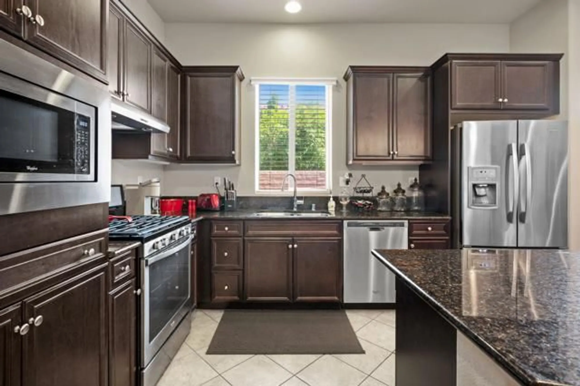 Property Slideshow image 10 of 32 | 39735 camino michanito, Indio, CA, 92203