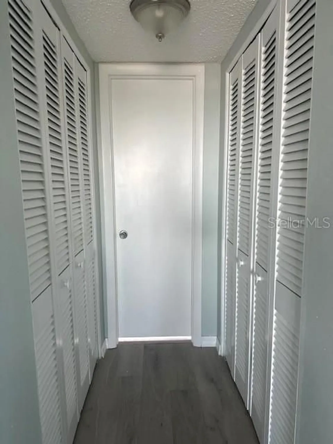 Property Slideshow image 12 of 27 | 4725 cove cir apt 804, St Petersburg, FL, 33708