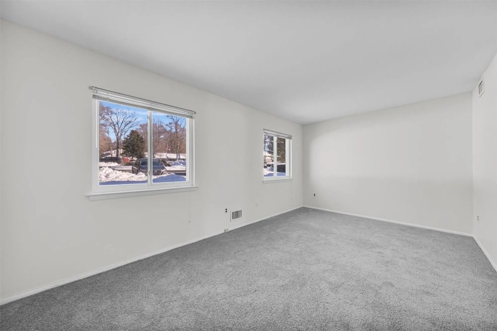 Property Slideshow image 15 of 37 | 156 carriage ct g, Yorktown Heights, NY, 10598