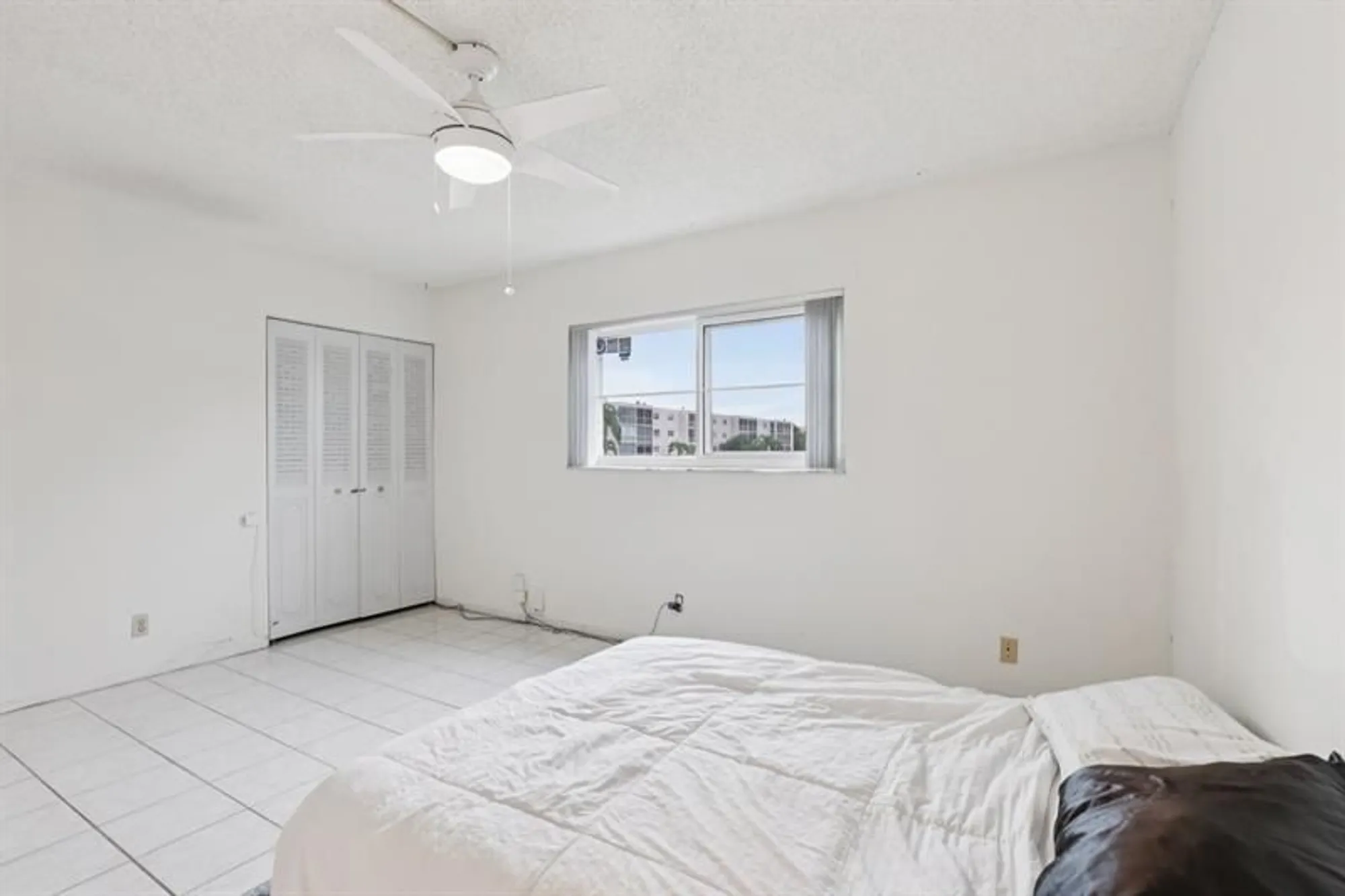 Property Slideshow image 22 of 39 | 1024 se 4th ave 204, Dania Beach, FL, 33004