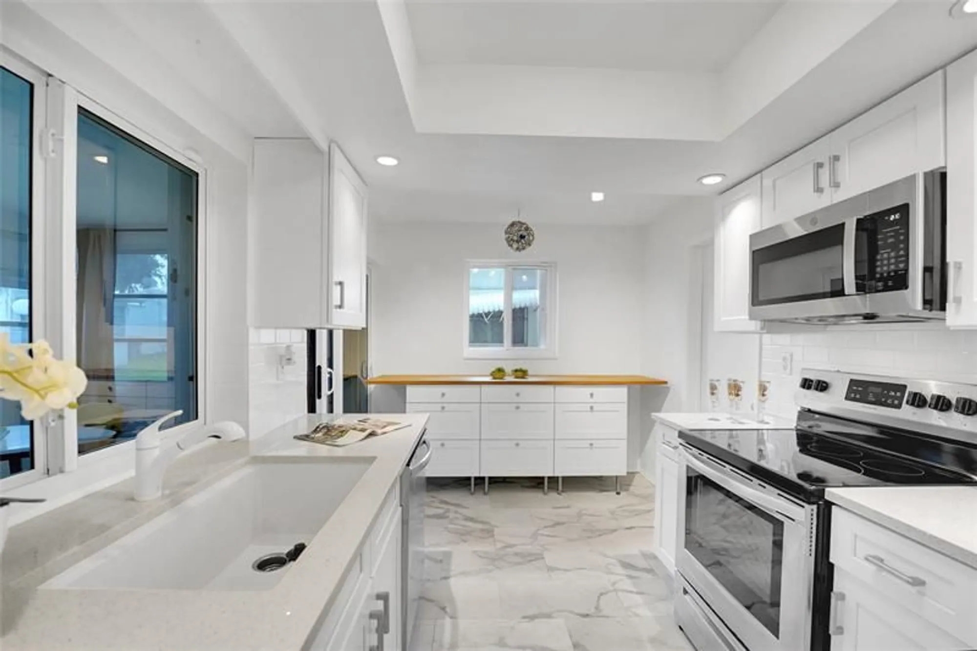 Property Slideshow image 24 of 58 | 260 s golf blvd, Pompano Beach, FL, 33064