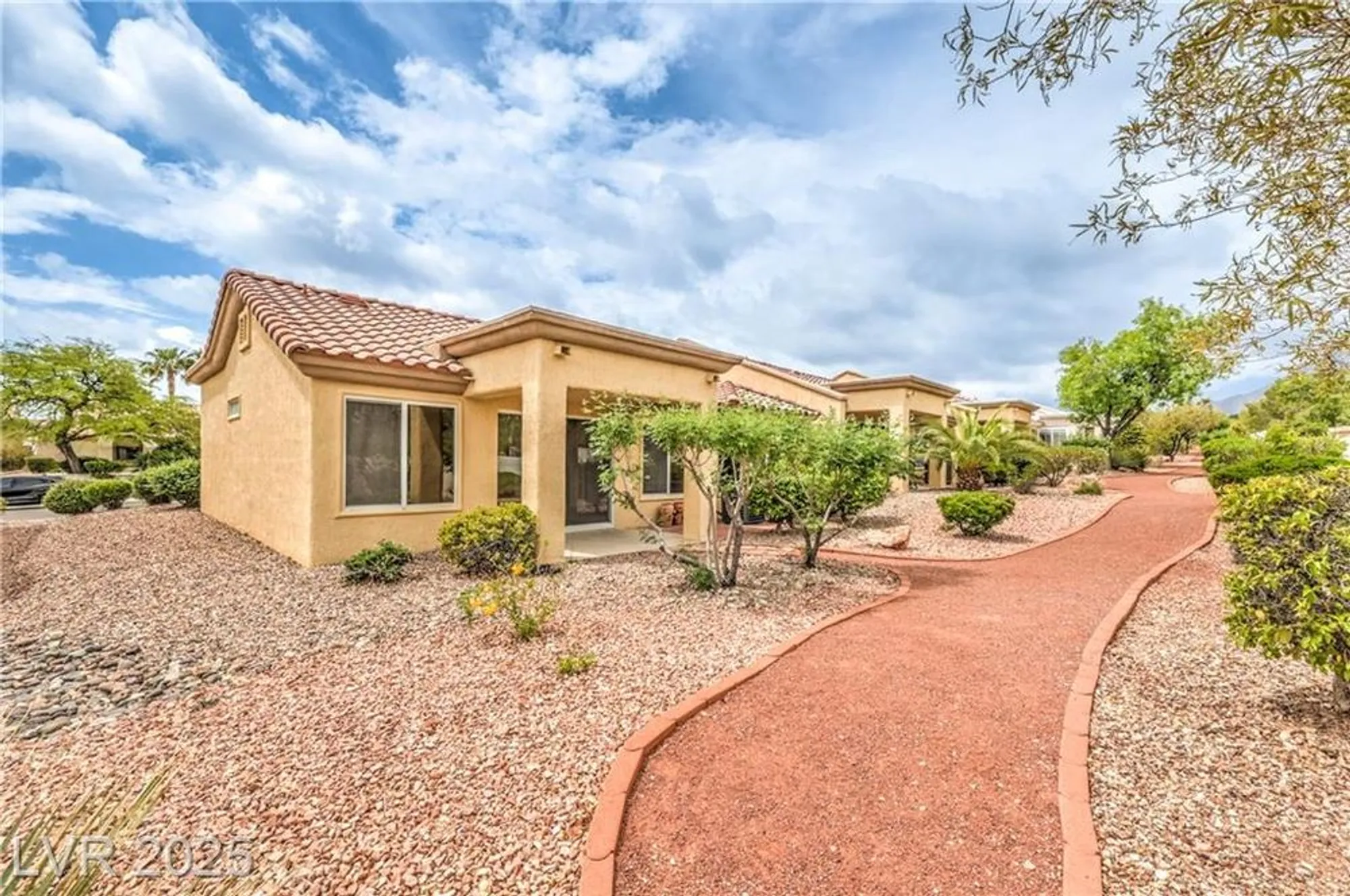 Property Slideshow image 25 of 39 | 9948 bundella dr, Las Vegas, NV, 89134