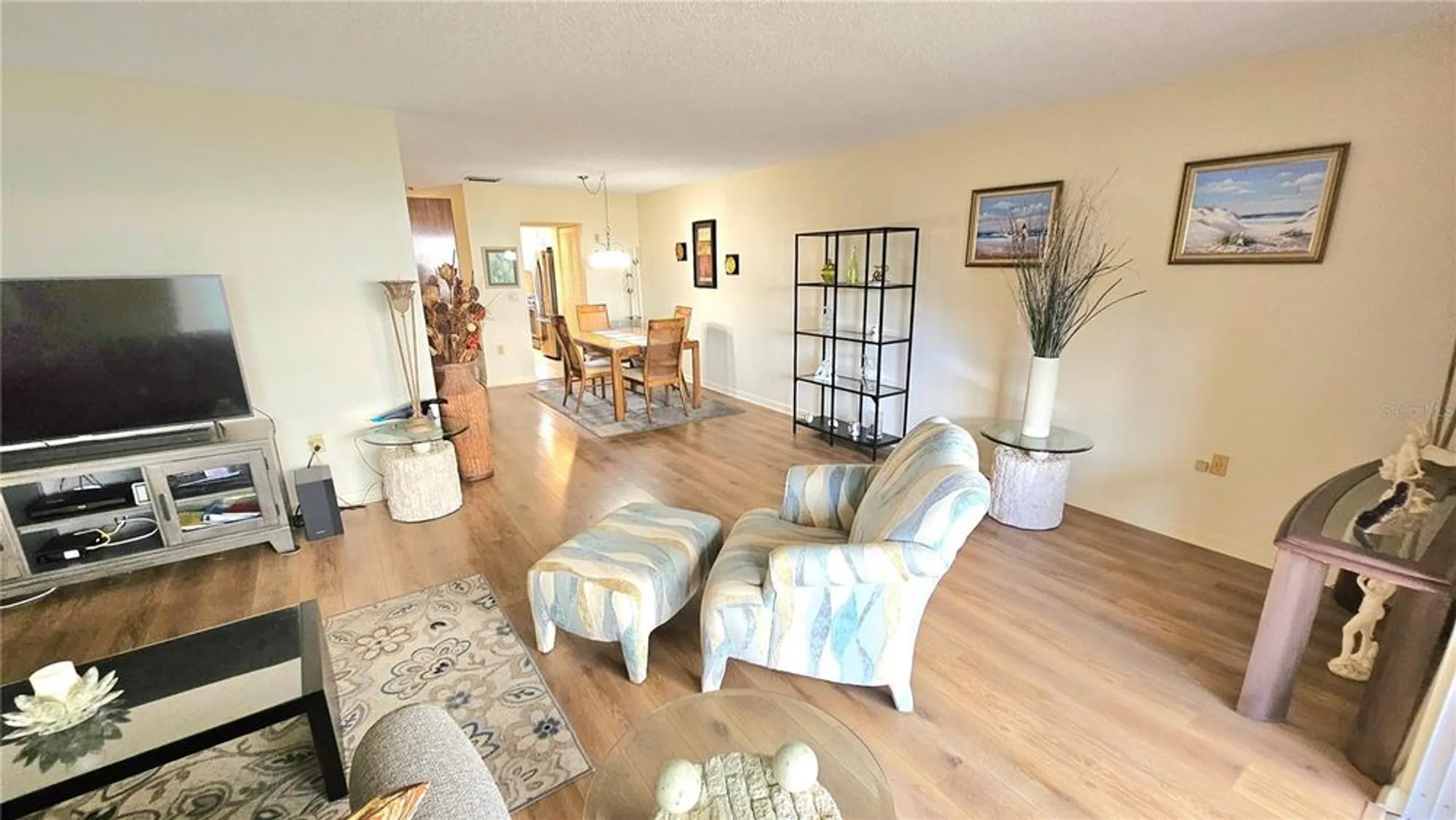 Property Slideshow image 10 of 43 | 2960 59th st 202, Gulfport, FL, 33707