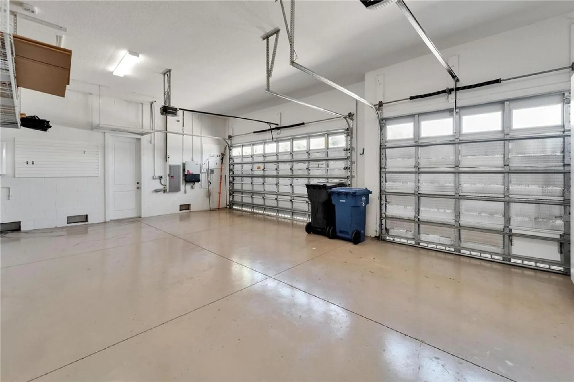 Property Slideshow image 42 of 80 | 721 manns harbor dr, Apollo Beach, FL, 33572