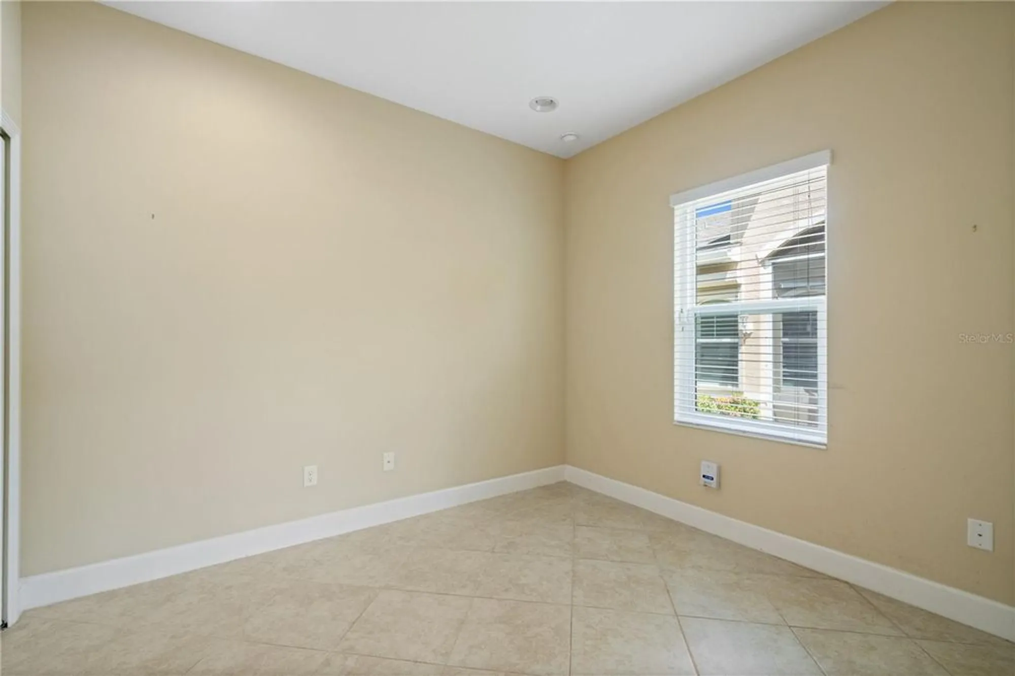 Property Slideshow image 34 of 57 | 802 chipper dr, Sun City Center, FL, 33573