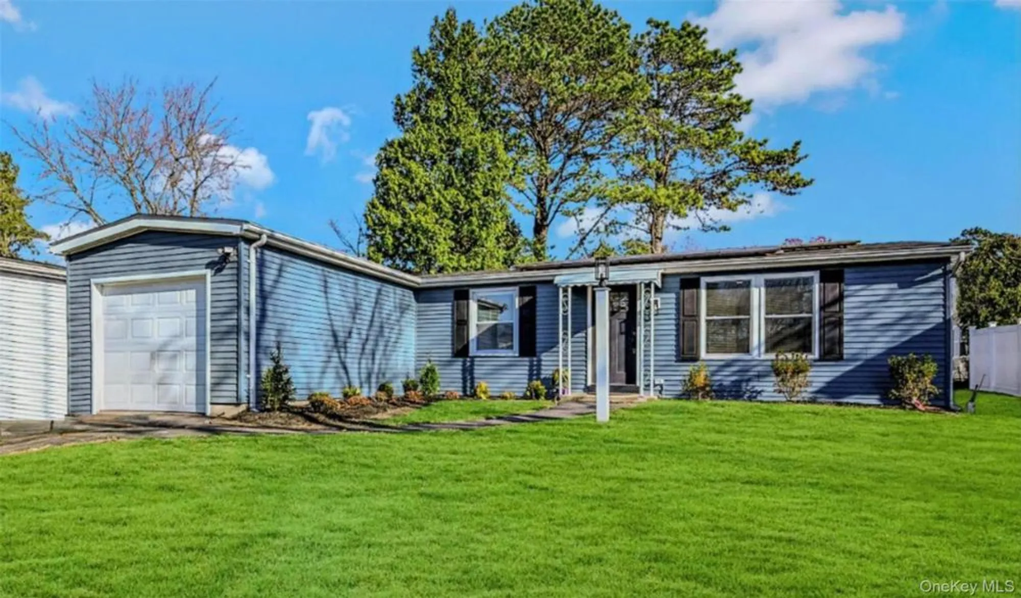 Property Slideshow image 1 of 40 | 23 limetree dr, Manorville, NY, 11949