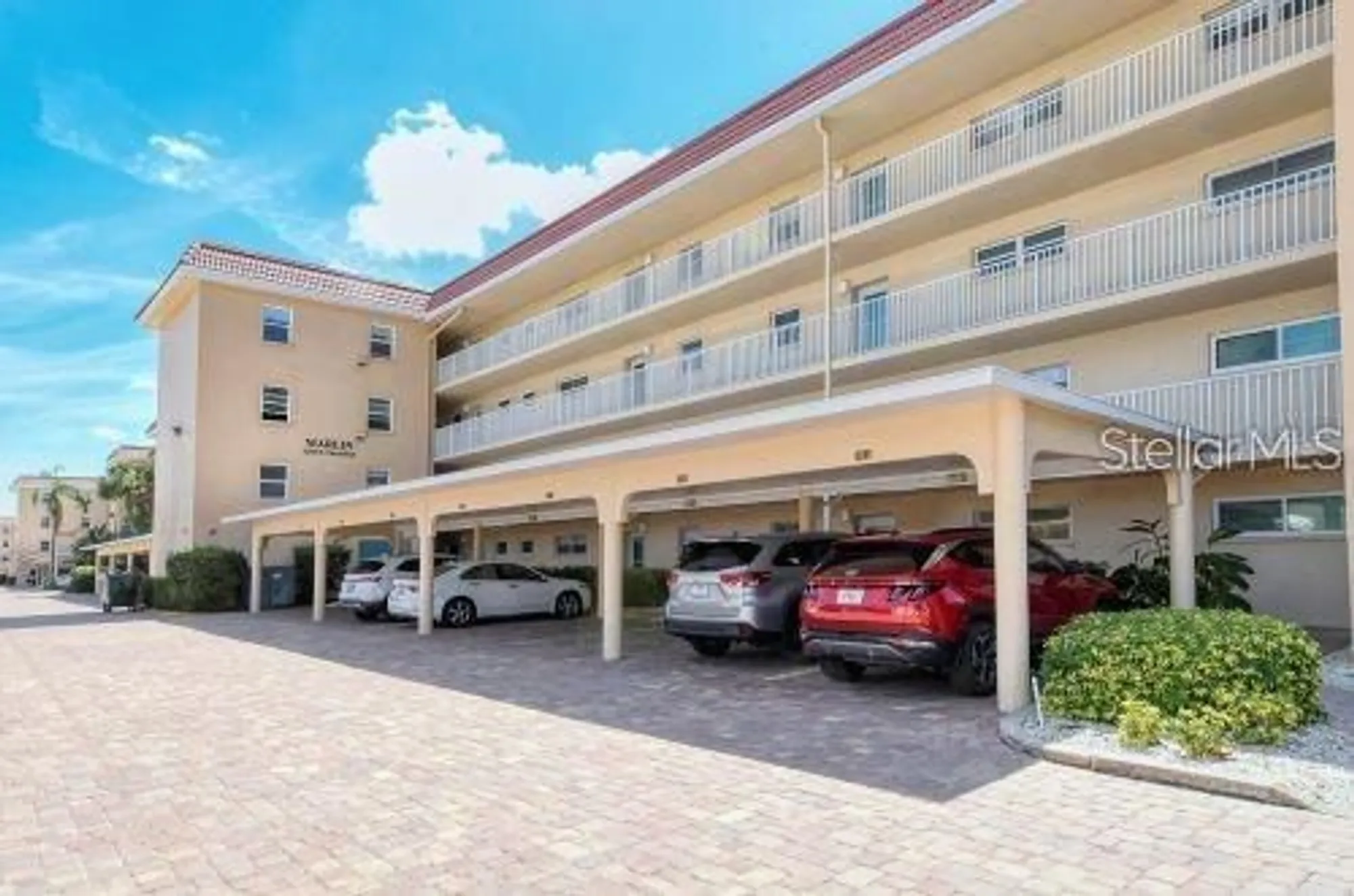 Property Slideshow image 1 of 77 | 1250 n portofino dr # 305mar, Sarasota, FL, 34242