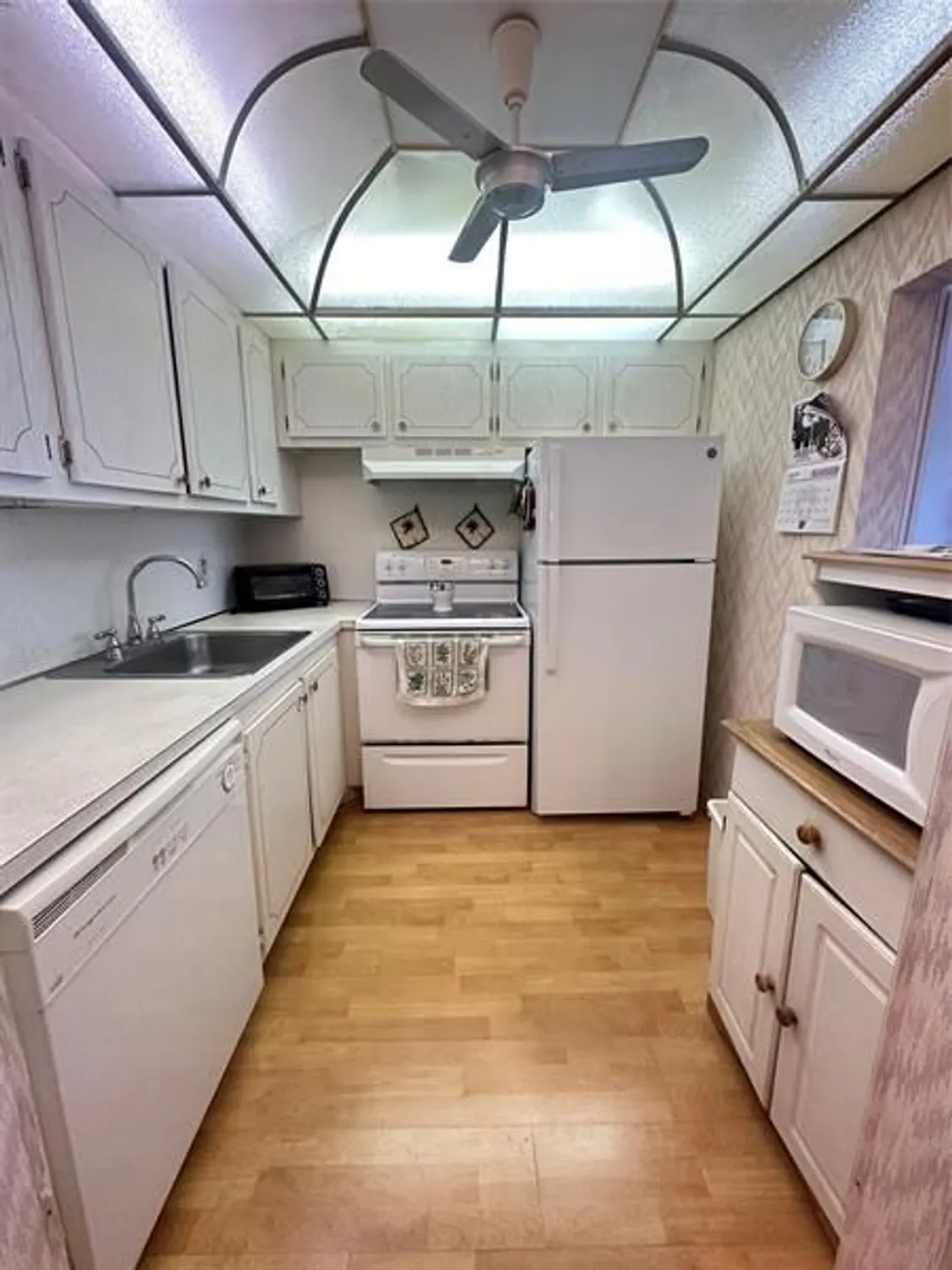 Property Slideshow image 9 of 53 | 263 farnham k # 263, Deerfield Beach, FL, 33442