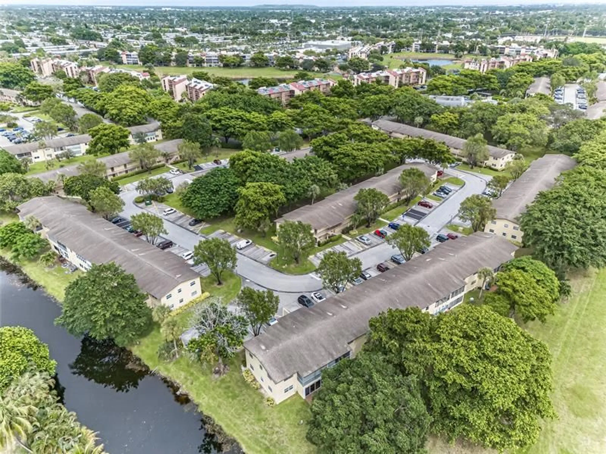 Property Slideshow image 3 of 44 | 7610 nw 1st st 201, Margate, FL, 33063